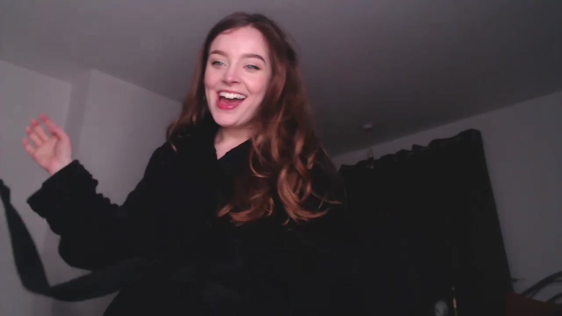 Gallery image thumbnail from KittyCash3w's myfreecams stream on, 04/05/2023, 19:21 image 16 of 20