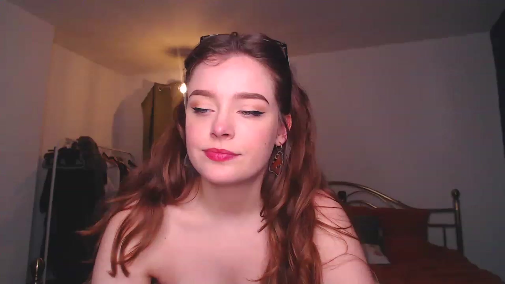 Gallery image thumbnail from KittyCash3w's myfreecams stream on, 04/05/2023, 19:21 image 10 of 20