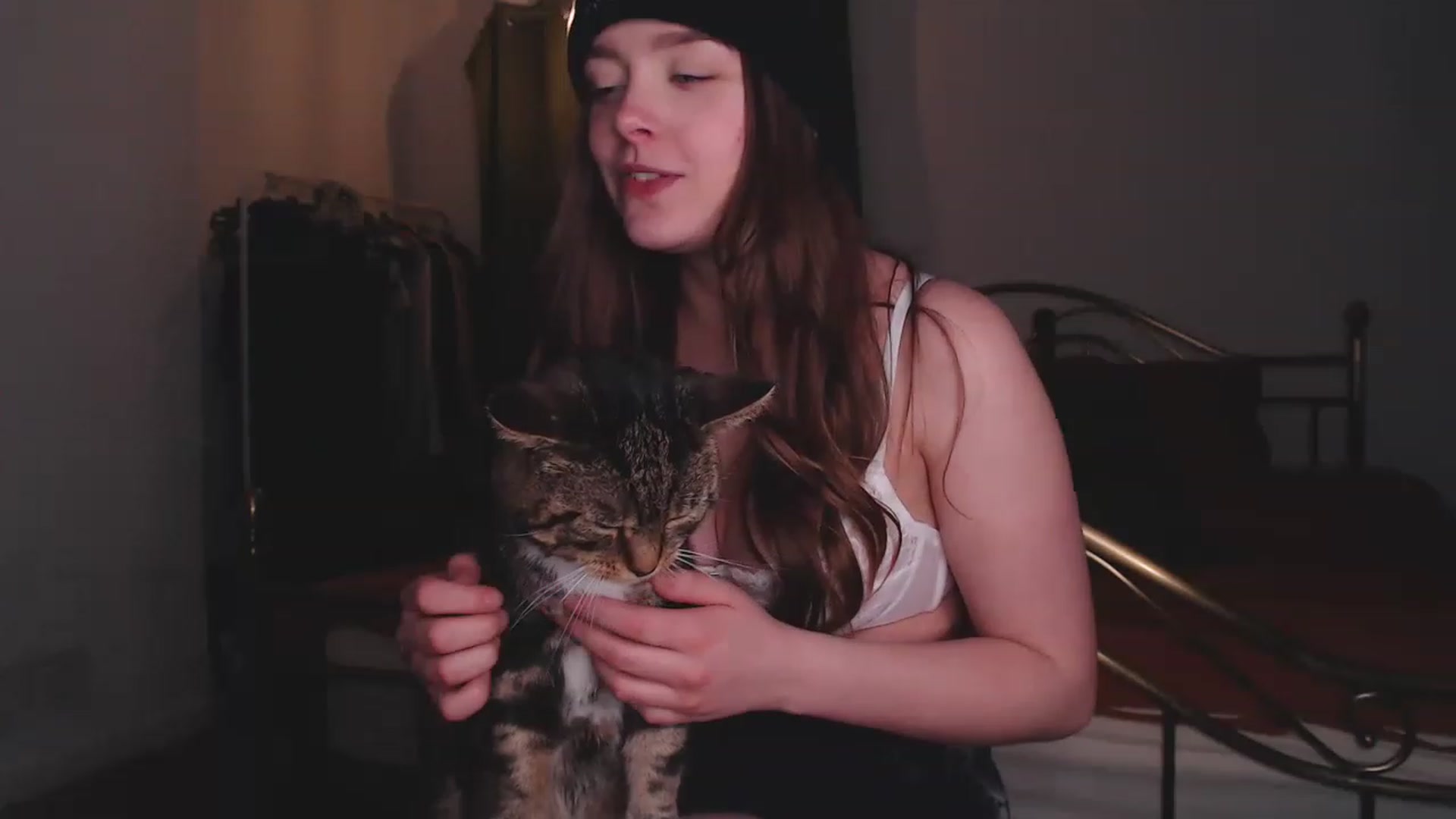 Gallery image thumbnail from KittyCash3w's myfreecams stream on, 04/07/2023, 16:14 image 16 of 20