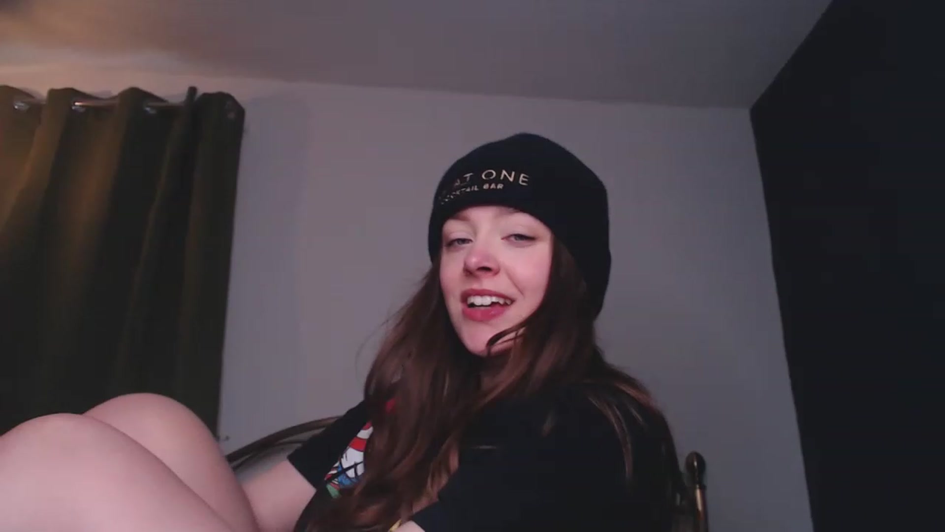 Gallery image thumbnail from KittyCash3w's myfreecams stream on, 04/07/2023, 16:37 image 4 of 20