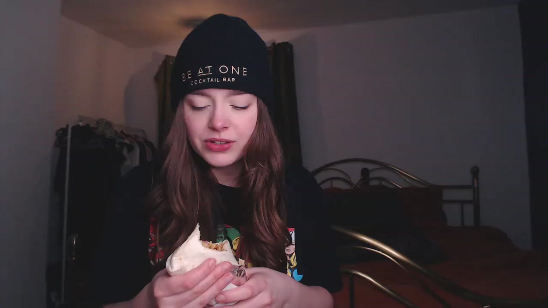 Gallery image thumbnail from KittyCash3w's myfreecams stream on, 04/07/2023, 16:37 image 16 of 20