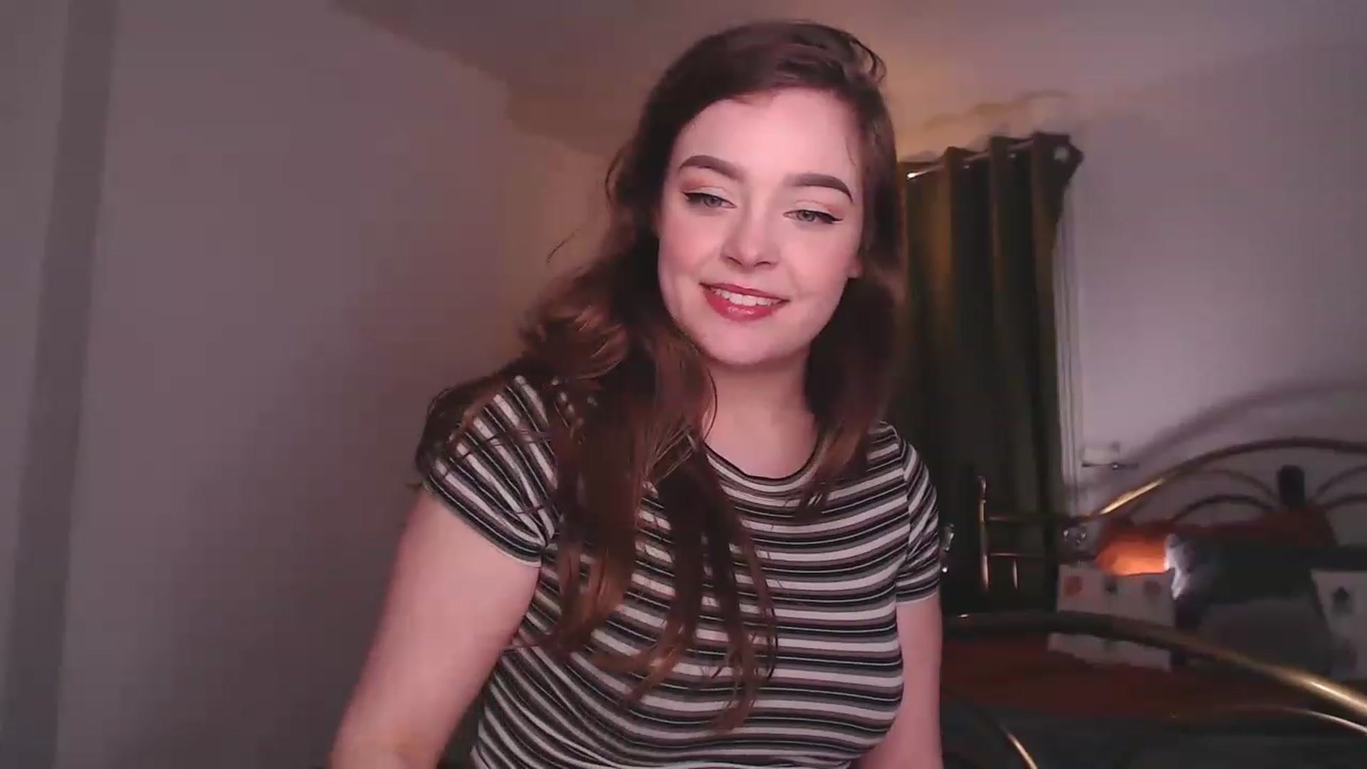 Gallery image thumbnail from KittyCash3w's myfreecams stream on, 04/12/2023, 19:32 image 9 of 20