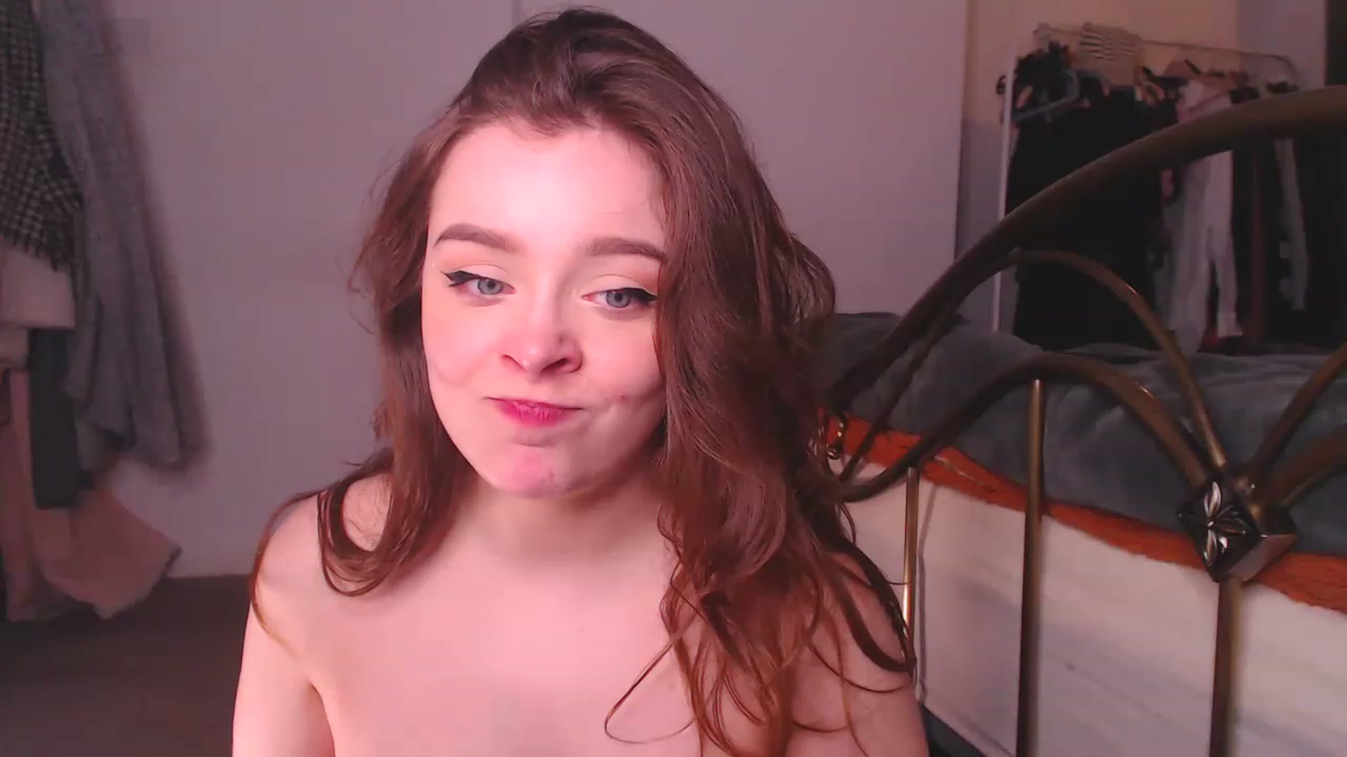 Gallery image thumbnail from KittyCash3w's myfreecams stream on, 04/14/2023, 19:39 image 16 of 20