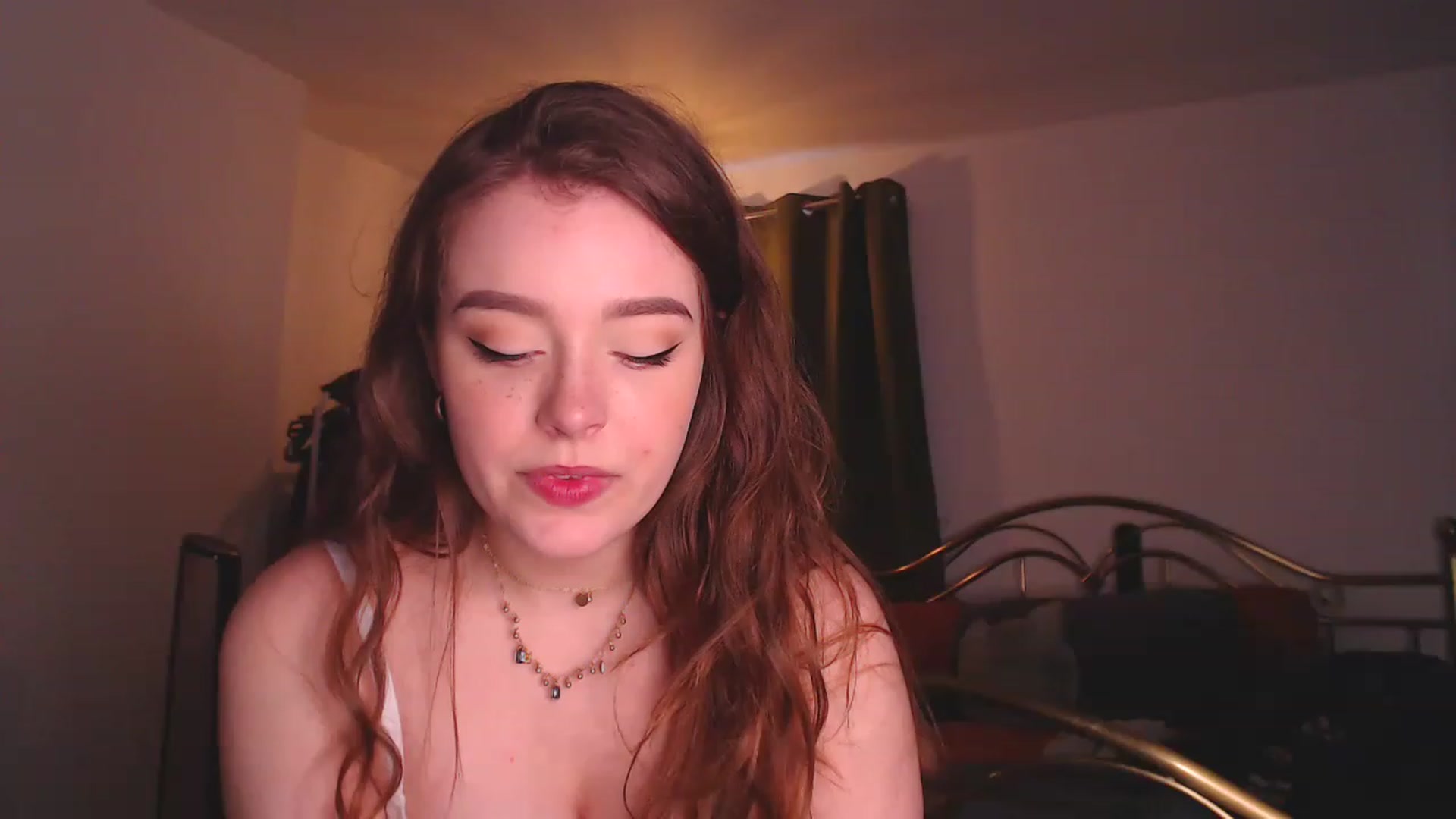 Gallery image thumbnail from KittyCash3w's myfreecams stream on, 04/18/2023, 14:41 image 18 of 20