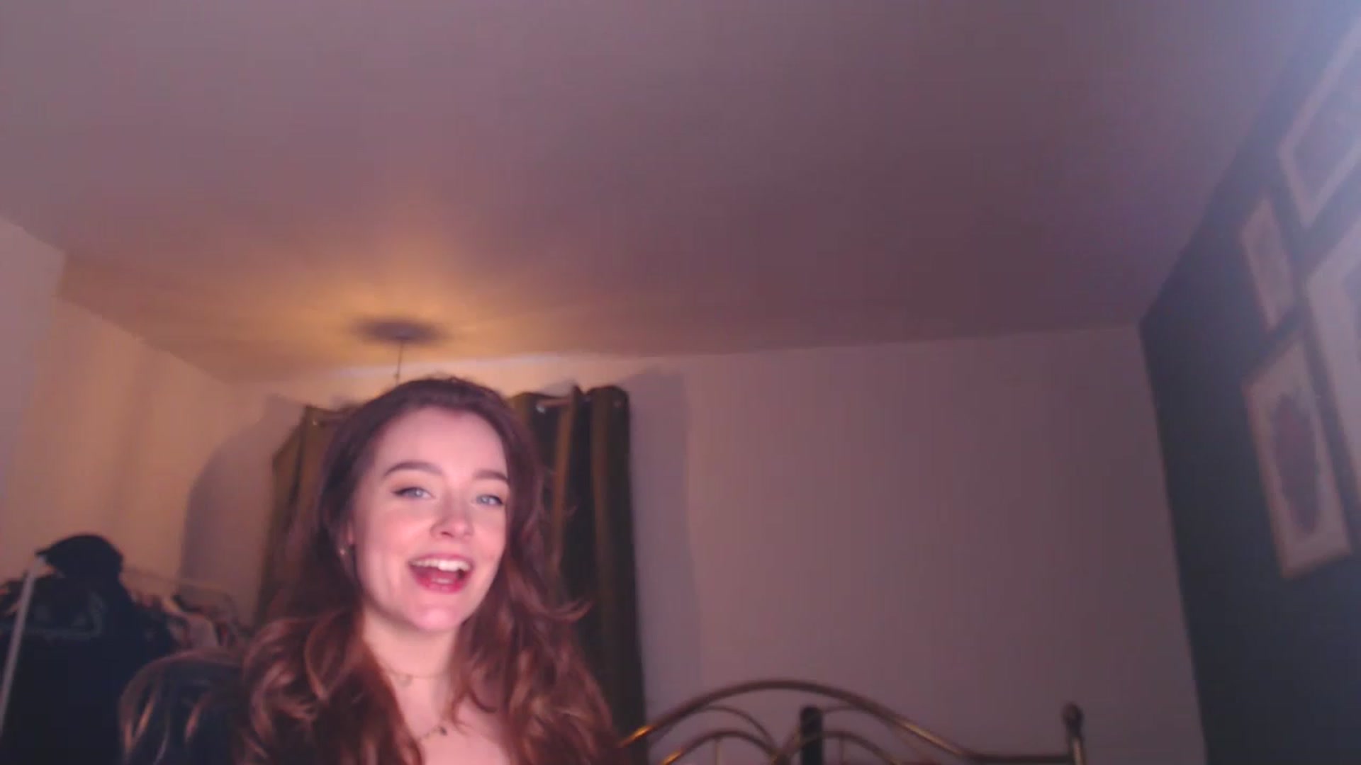 Gallery image thumbnail from KittyCash3w's myfreecams stream on, 04/18/2023, 14:41 image 6 of 20