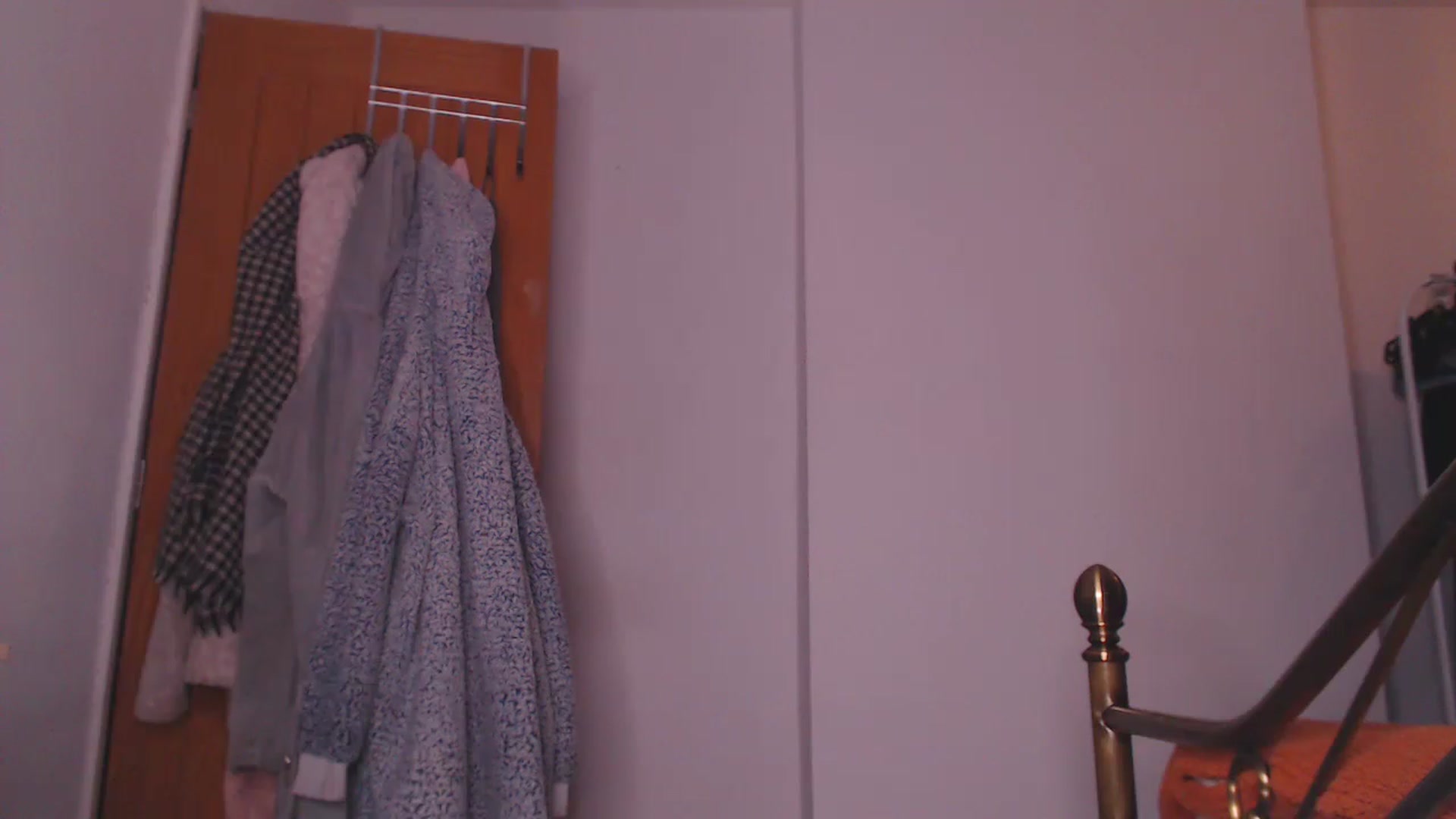 Gallery image thumbnail from KittyCash3w's myfreecams stream on, 04/19/2023, 19:17 image 18 of 20