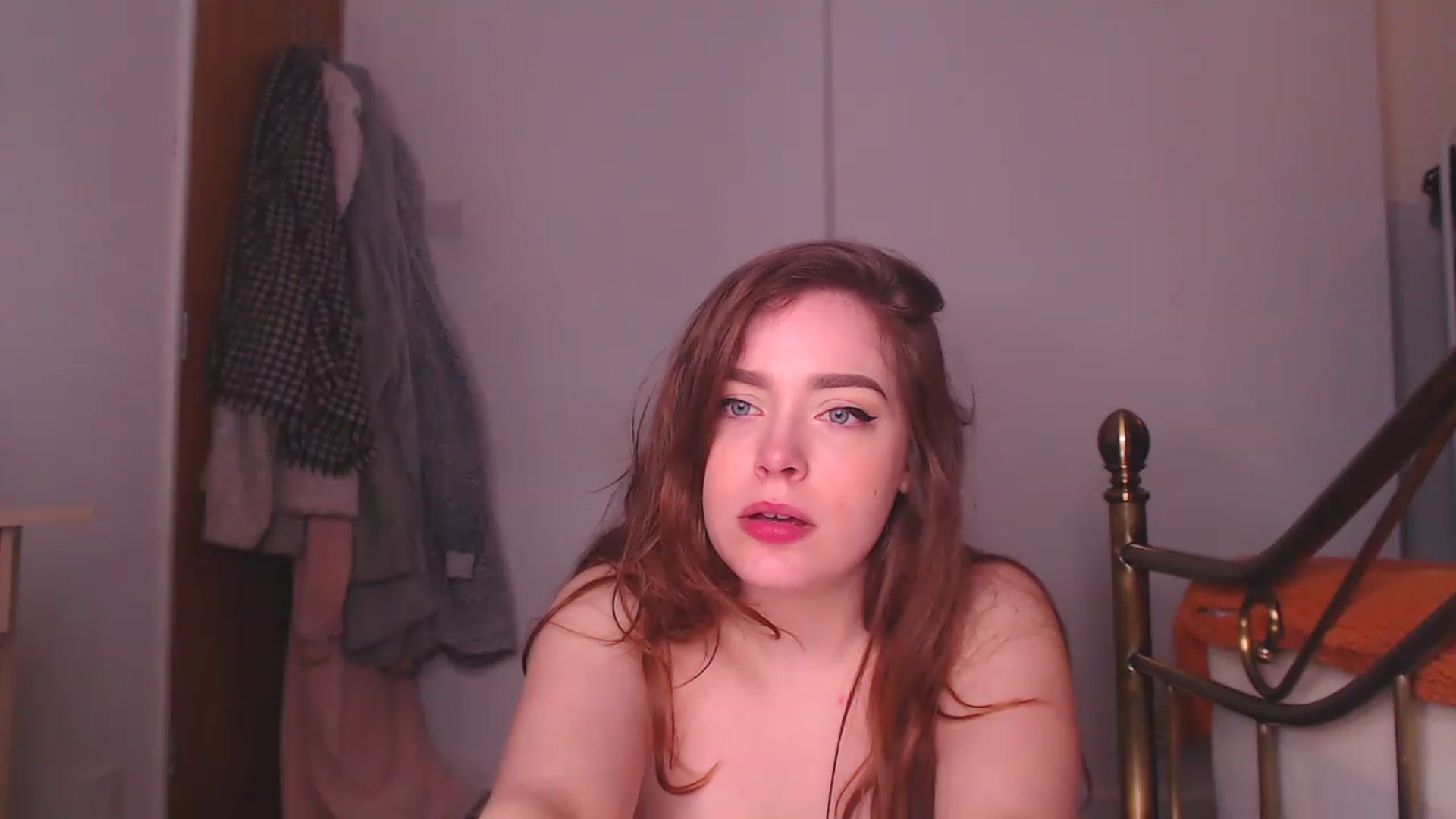 Gallery image thumbnail from KittyCash3w's myfreecams stream on, 04/19/2023, 19:17 image 13 of 20