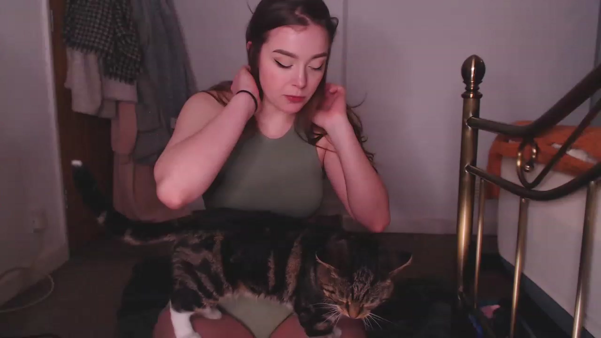 Gallery image thumbnail from KittyCash3w's myfreecams stream on, 04/19/2023, 19:17 image 2 of 20