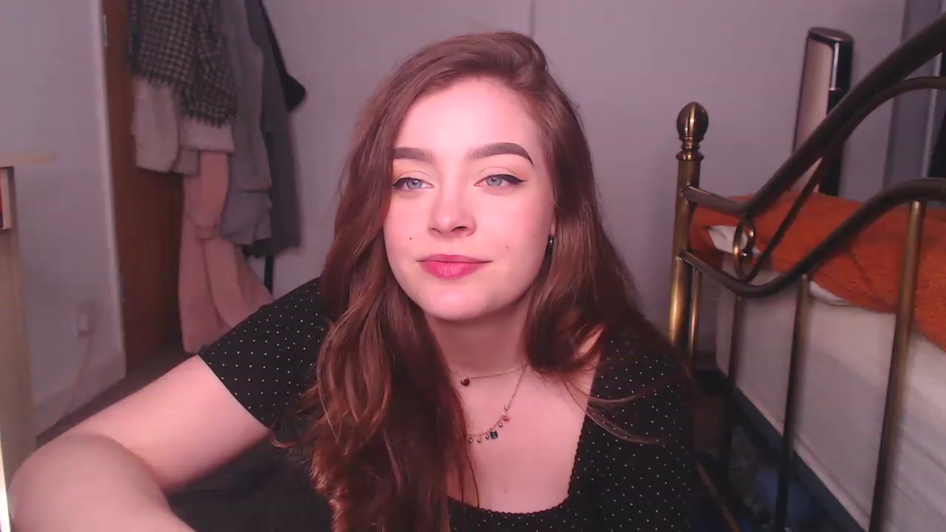 Gallery image thumbnail from KittyCash3w's myfreecams stream on, 04/21/2023, 18:59 image 7 of 20
