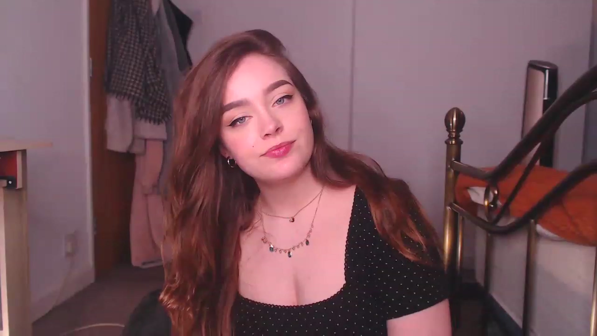 Gallery image thumbnail from KittyCash3w's myfreecams stream on, 04/21/2023, 18:59 image 3 of 20