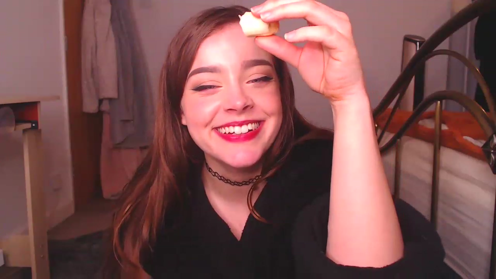 Gallery image thumbnail from KittyCash3w's myfreecams stream on, 04/26/2023, 18:39 image 16 of 20