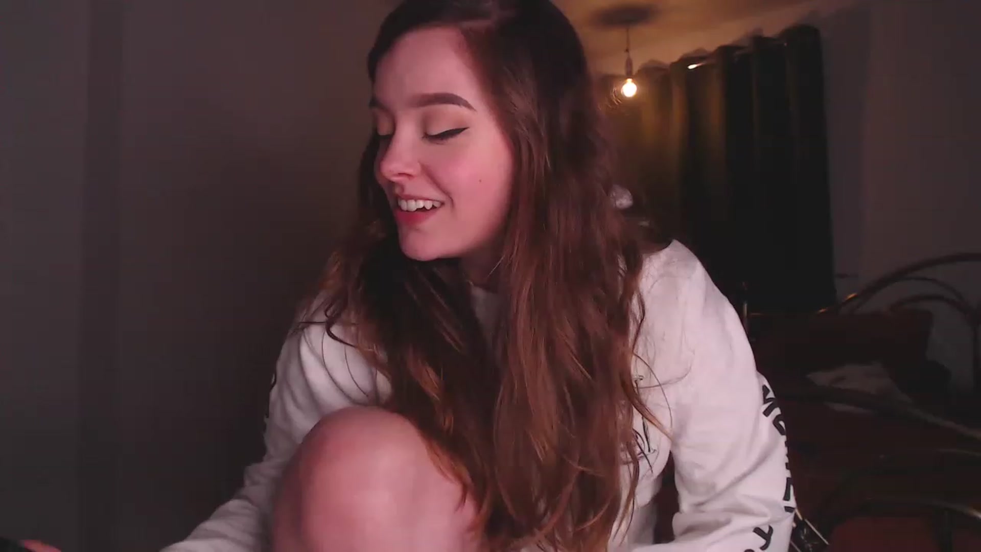 Gallery image thumbnail from KittyCash3w's myfreecams stream on, 05/04/2023, 20:34 image 20 of 20