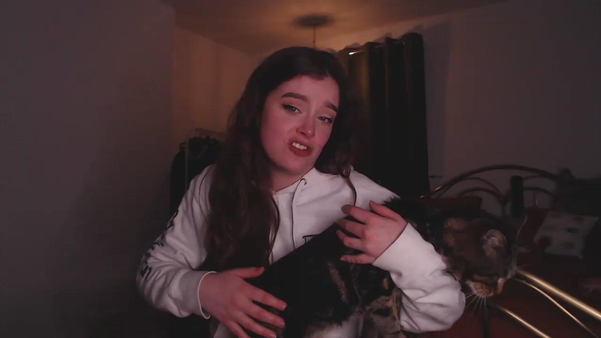 Gallery image thumbnail from KittyCash3w's myfreecams stream on, 05/04/2023, 20:34 image 4 of 20