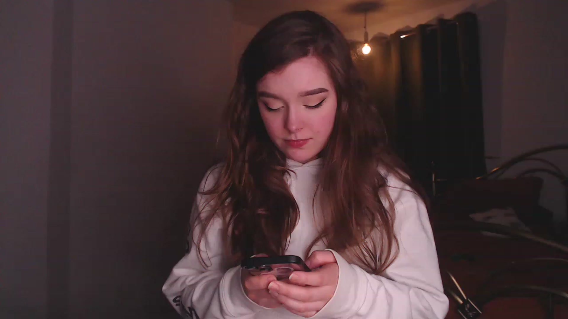 Gallery image thumbnail from KittyCash3w's myfreecams stream on, 05/04/2023, 20:34 image 18 of 20
