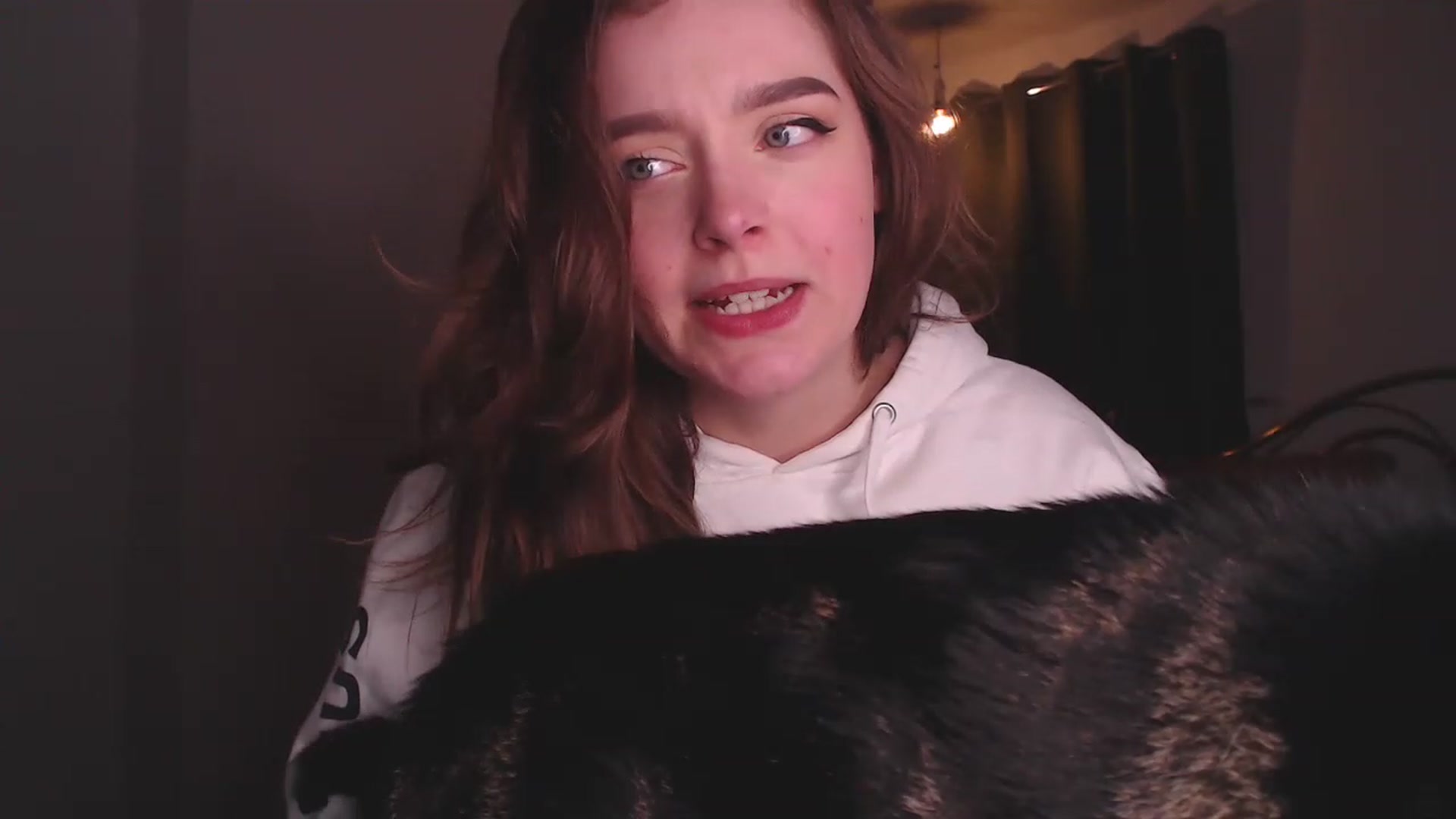 Gallery image thumbnail from KittyCash3w's myfreecams stream on, 05/04/2023, 20:34 image 6 of 20