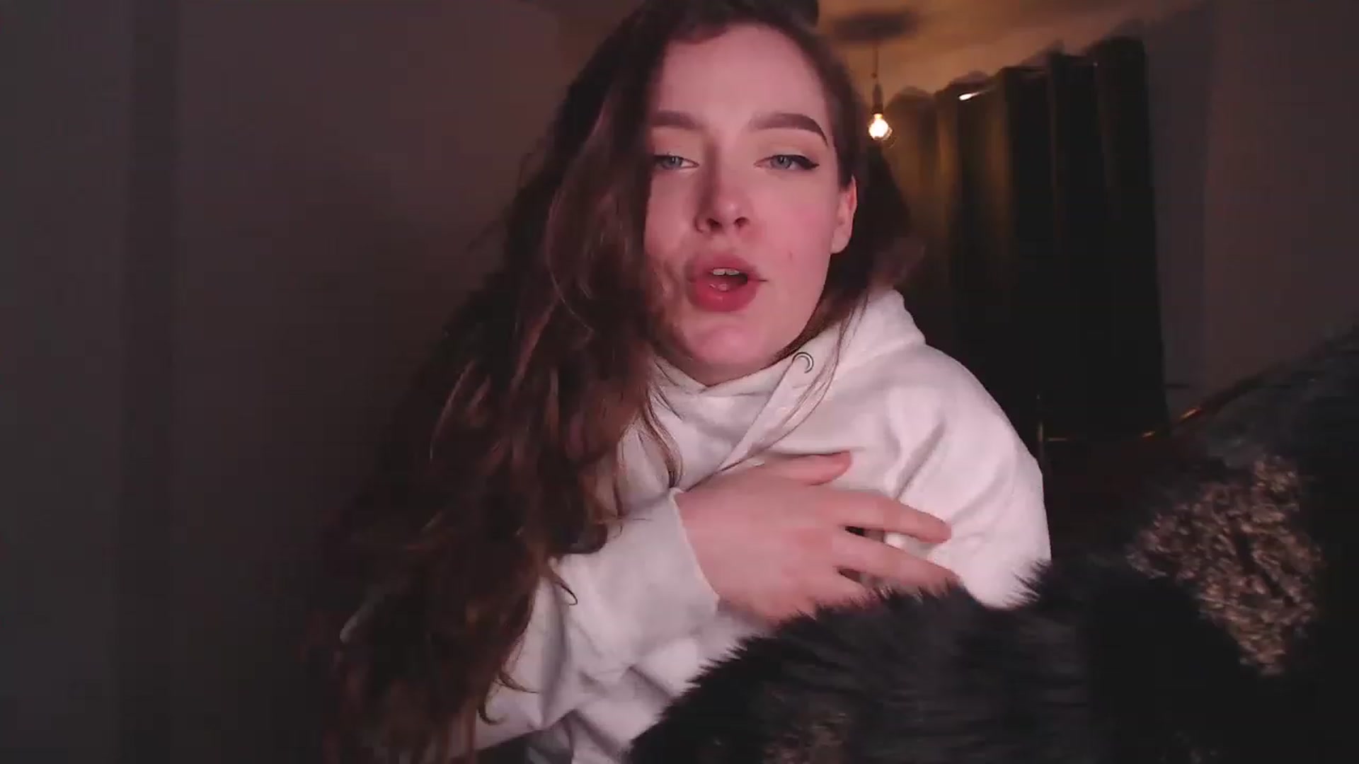 Gallery image thumbnail from KittyCash3w's myfreecams stream on, 05/04/2023, 20:34 image 8 of 20