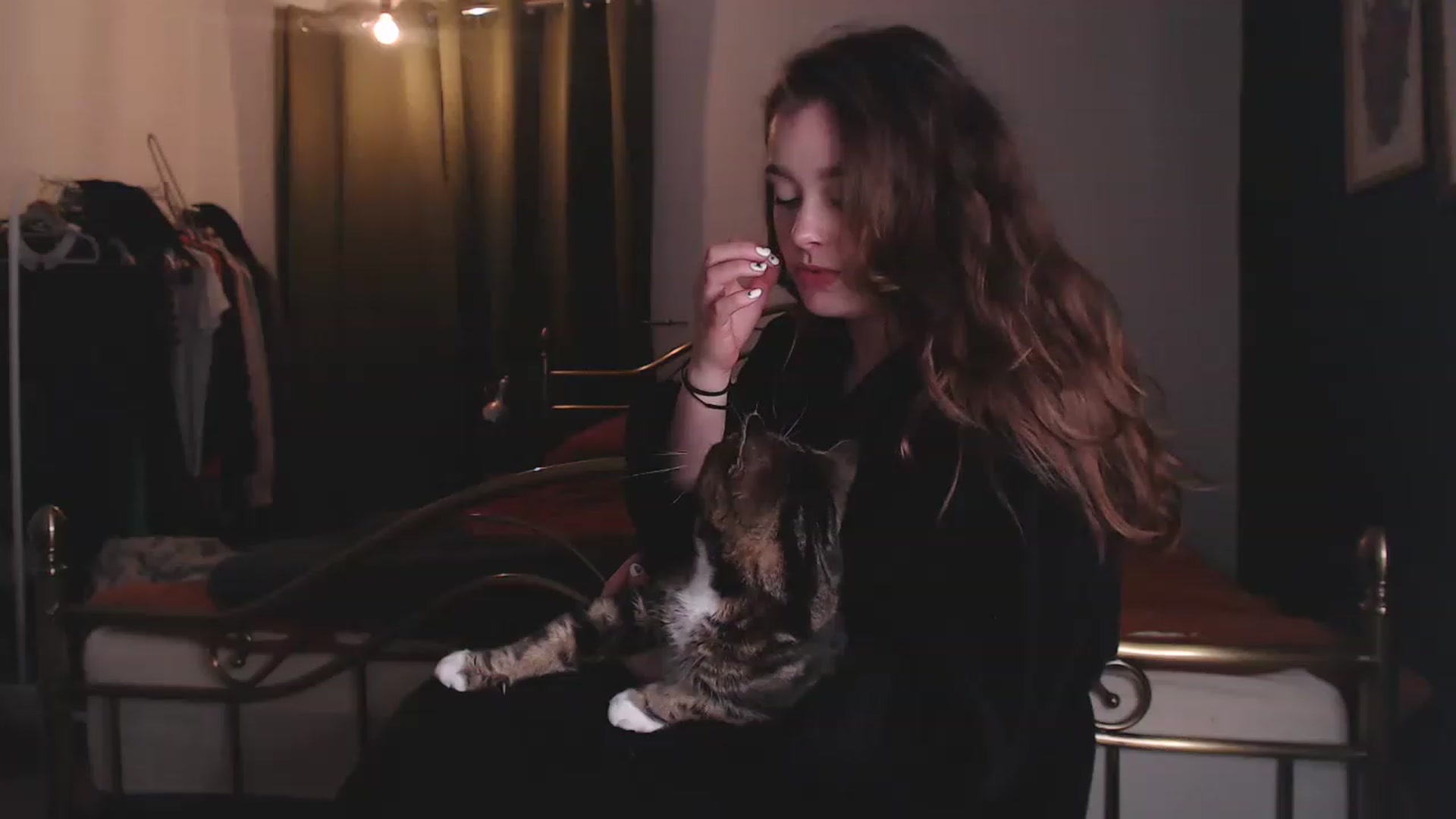 Gallery image thumbnail from KittyCash3w's myfreecams stream on, 05/12/2023, 17:40 image 5 of 20