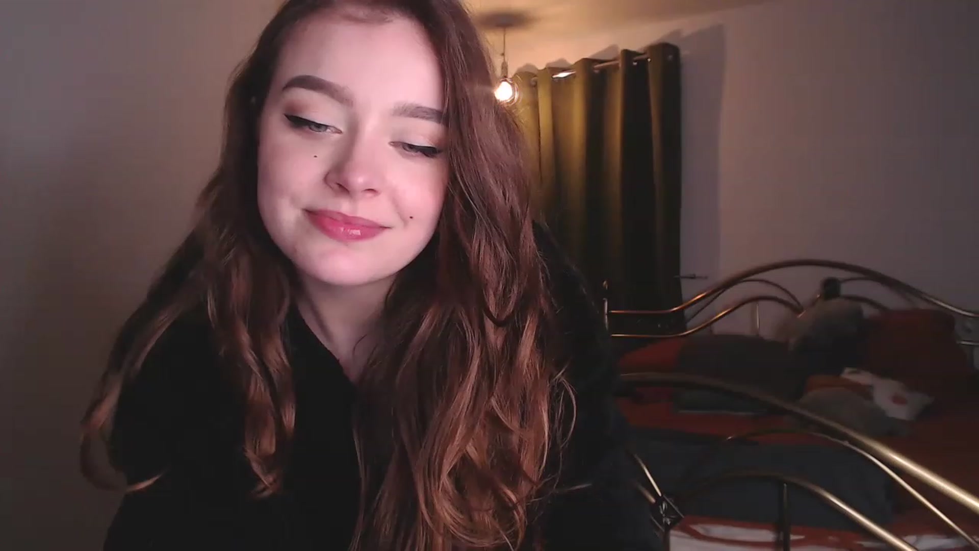 Gallery image thumbnail from KittyCash3w's myfreecams stream on, 05/12/2023, 17:40 image 17 of 20