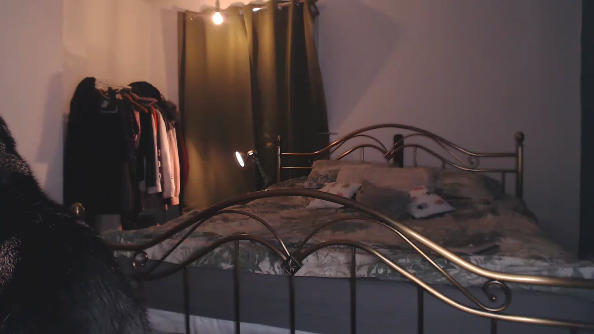 Gallery image thumbnail from KittyCash3w's myfreecams stream on, 05/17/2023, 19:29 image 2 of 20
