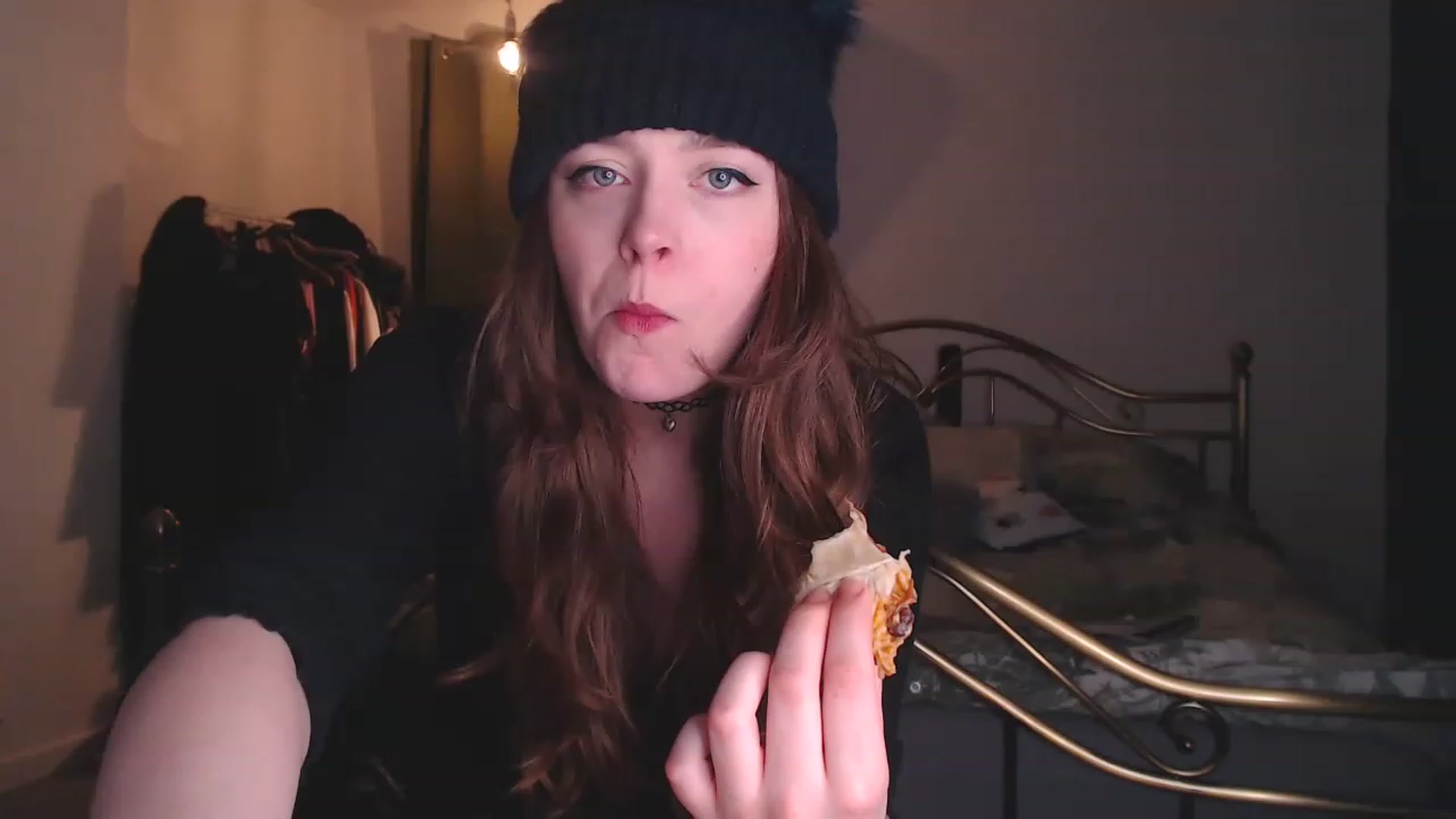Gallery image thumbnail from KittyCash3w's myfreecams stream on, 05/17/2023, 19:29 image 14 of 20
