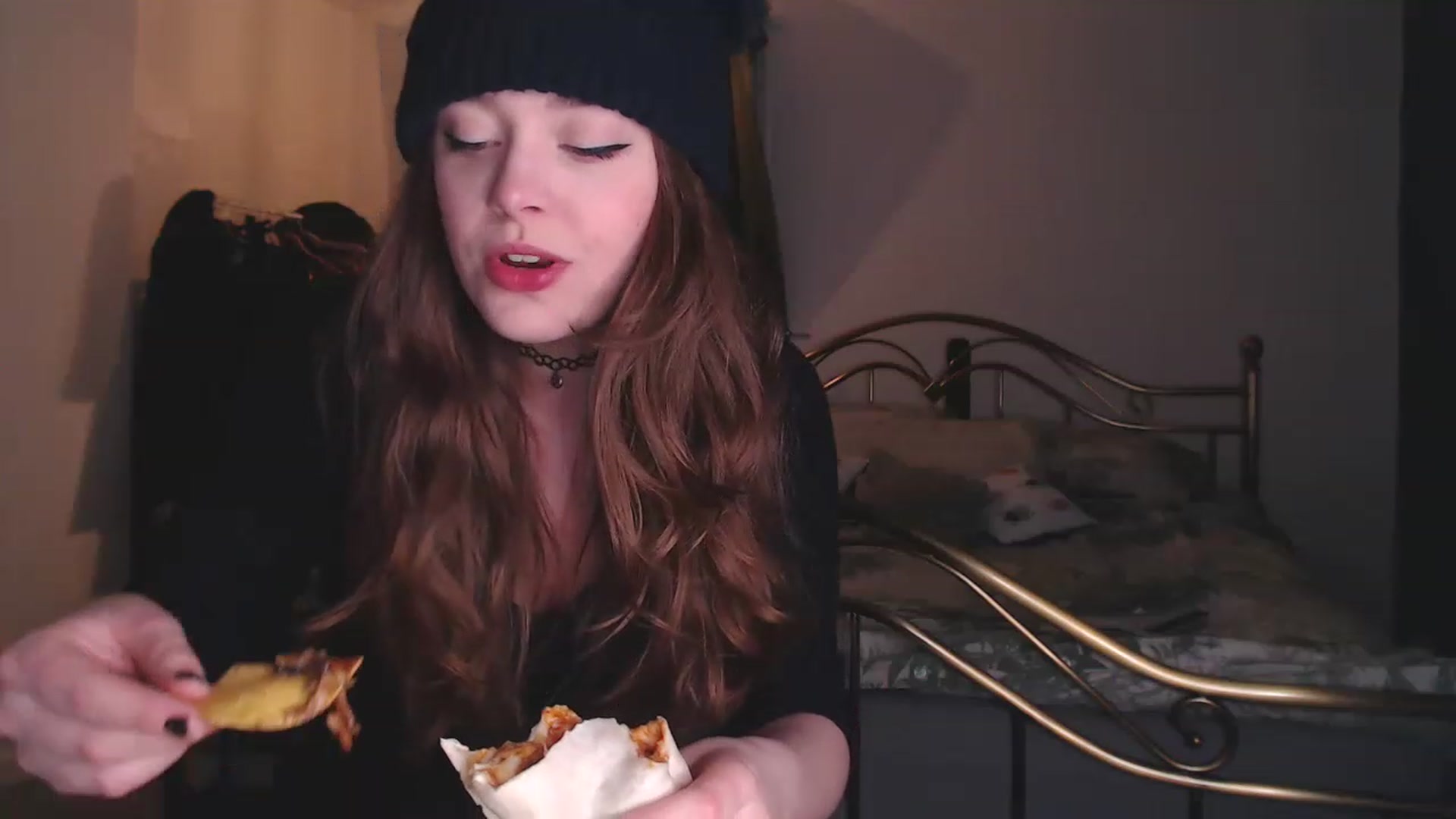 Gallery image thumbnail from KittyCash3w's myfreecams stream on, 05/17/2023, 19:29 image 7 of 20