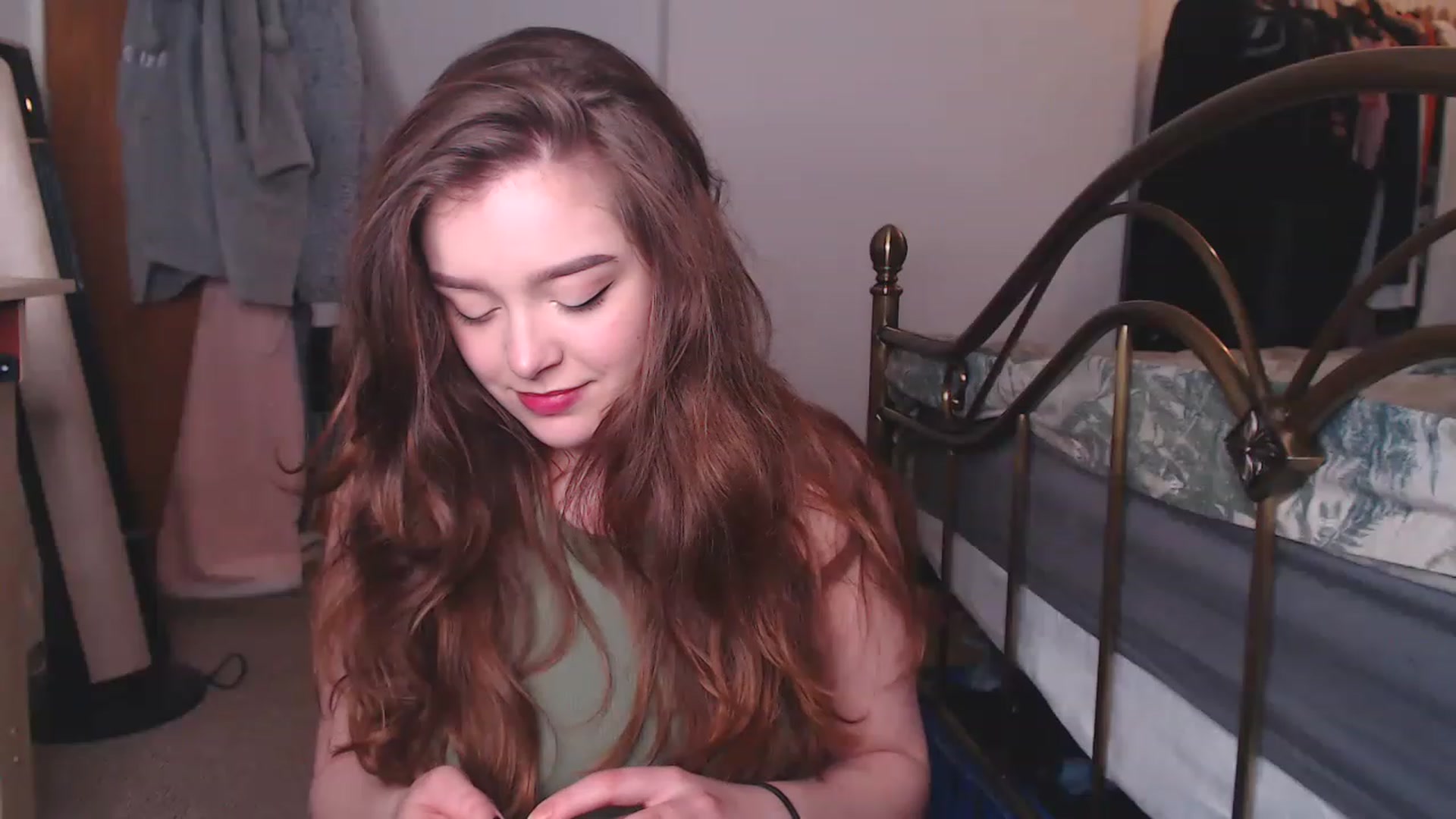Gallery image thumbnail from KittyCash3w's myfreecams stream on, 05/20/2023, 18:10 image 4 of 20
