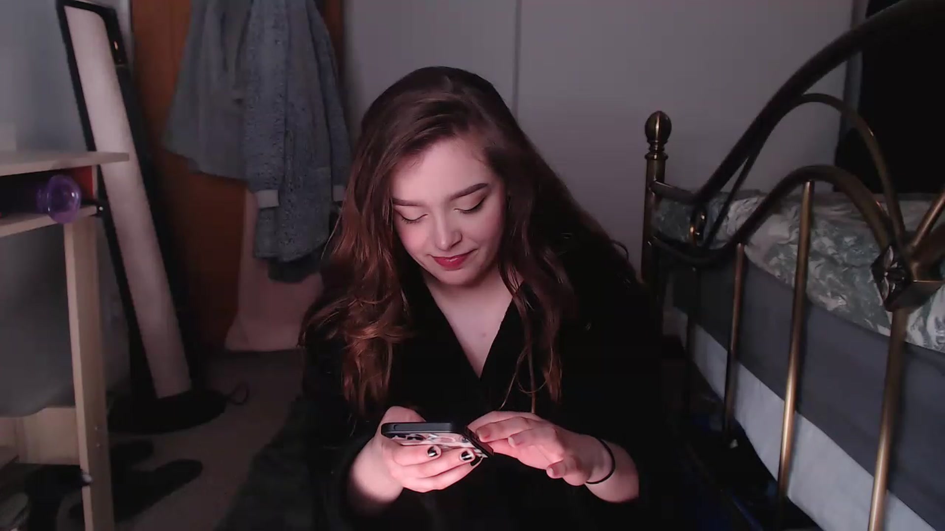 Gallery image thumbnail from KittyCash3w's myfreecams stream on, 05/20/2023, 19:30 image 8 of 20