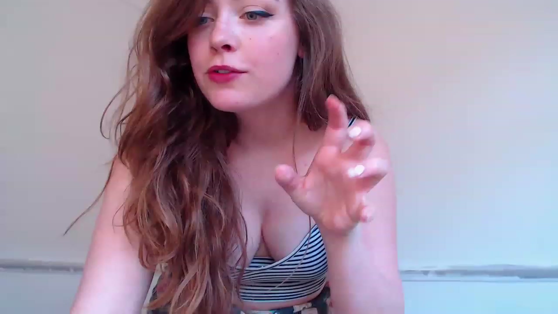 Gallery image thumbnail from KittyCash3w's myfreecams stream on, 06/10/2023, 19:37 image 6 of 20
