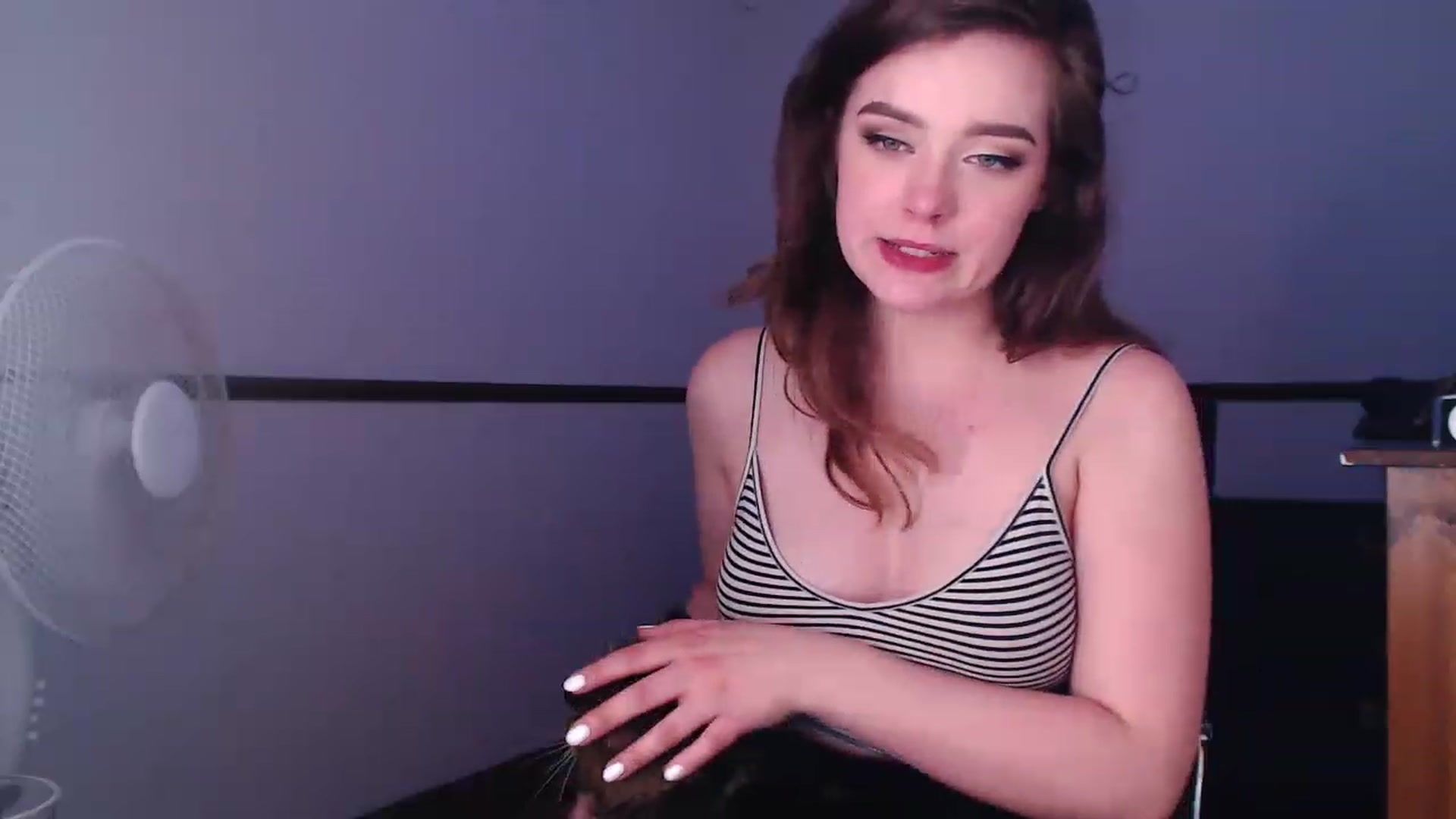 Gallery image thumbnail from KittyCash3w's myfreecams stream on, 06/12/2023, 22:03 image 3 of 20