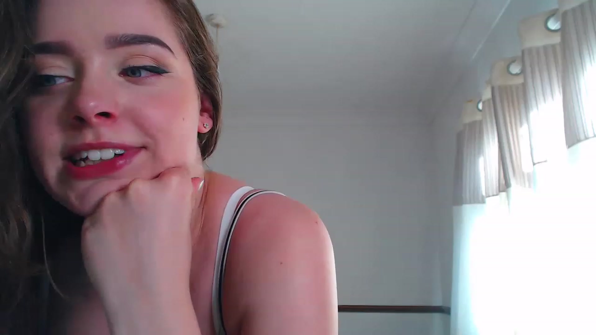 Gallery image thumbnail from KittyCash3w's myfreecams stream on, 06/14/2023, 17:54 image 17 of 20