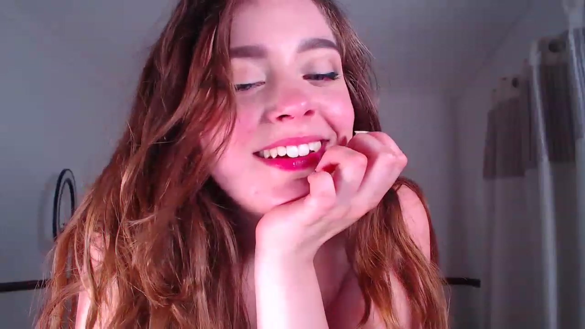 Gallery image thumbnail from KittyCash3w's myfreecams stream on, 06/14/2023, 21:12 image 17 of 20
