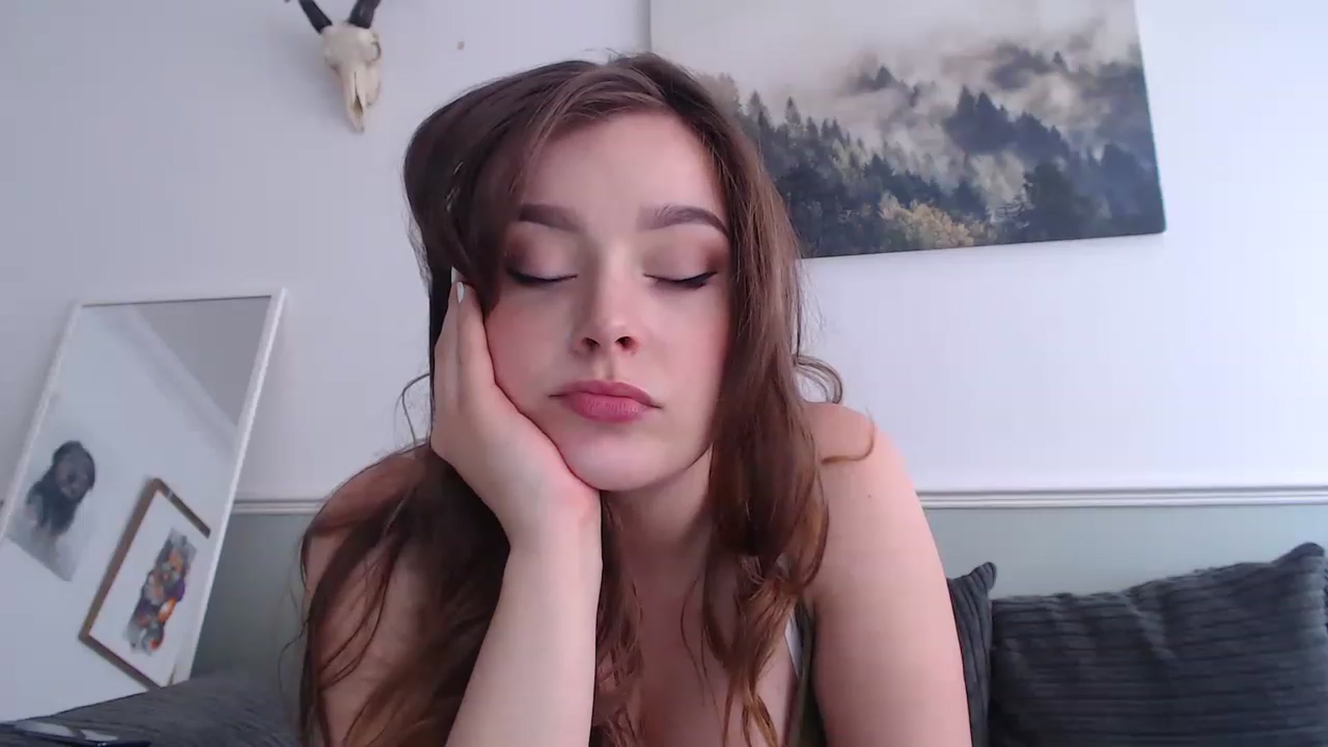 Gallery image thumbnail from KittyCash3w's myfreecams stream on, 06/17/2023, 14:48 image 16 of 20
