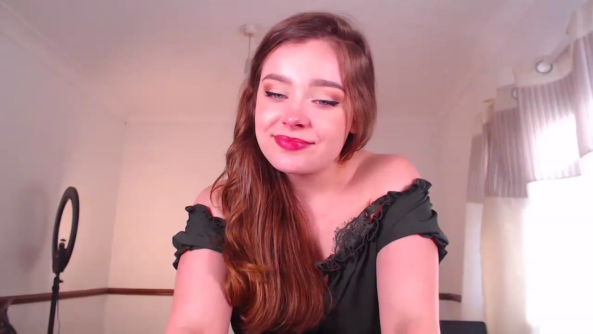 Gallery image thumbnail from KittyCash3w's myfreecams stream on, 07/05/2023, 17:44 image 17 of 20