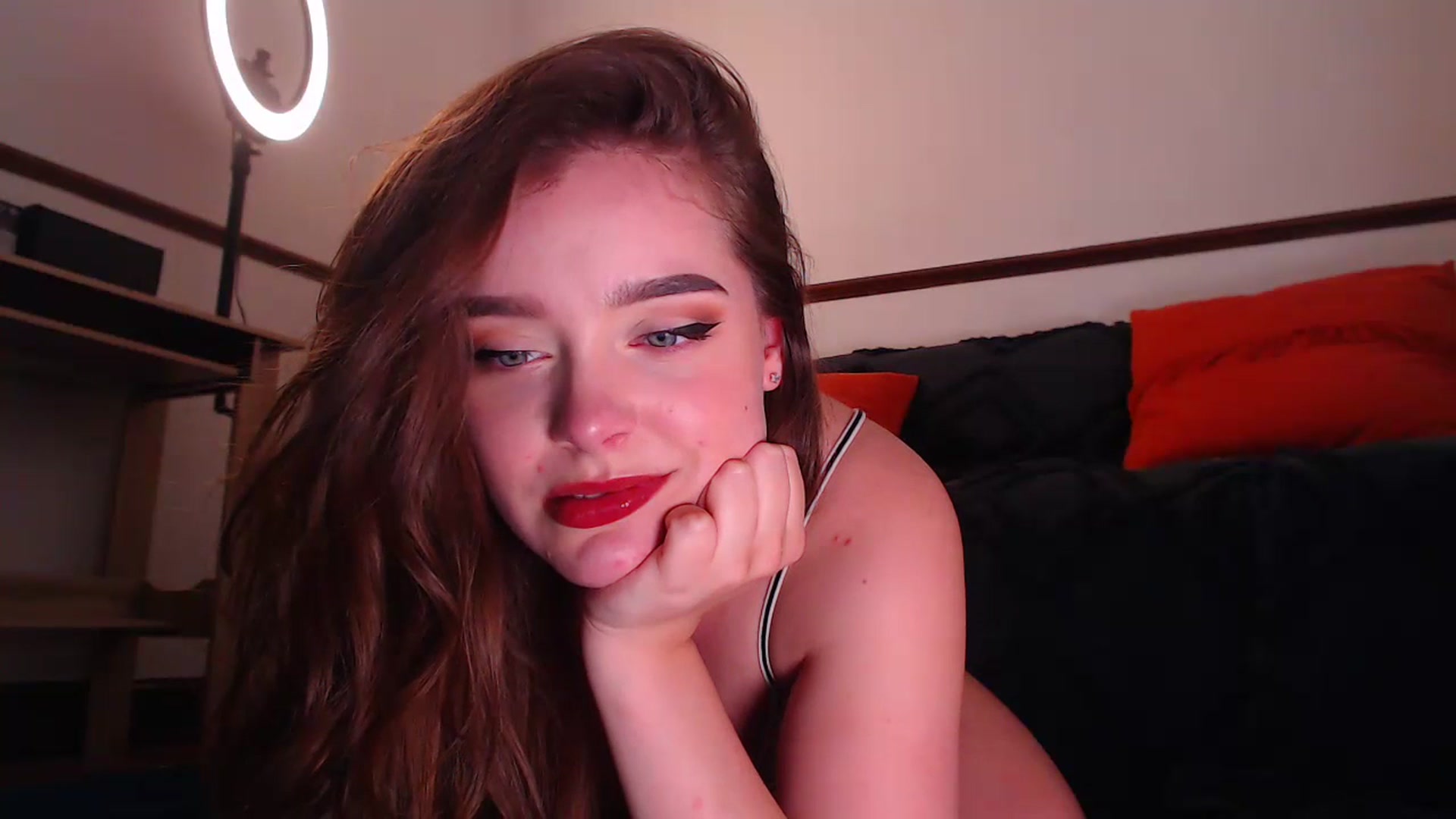 Gallery image thumbnail from KittyCash3w's myfreecams stream on, 07/12/2023, 17:03 image 14 of 20