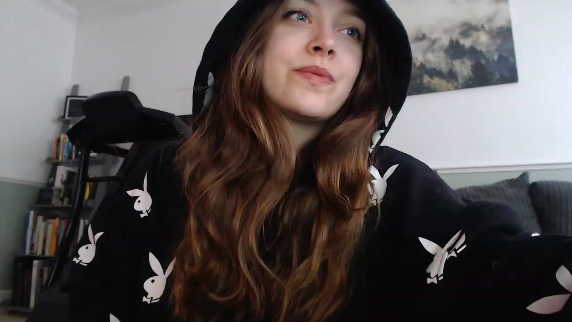 Gallery image thumbnail from KittyCash3w's myfreecams stream on, 07/21/2023, 19:32 image 4 of 20