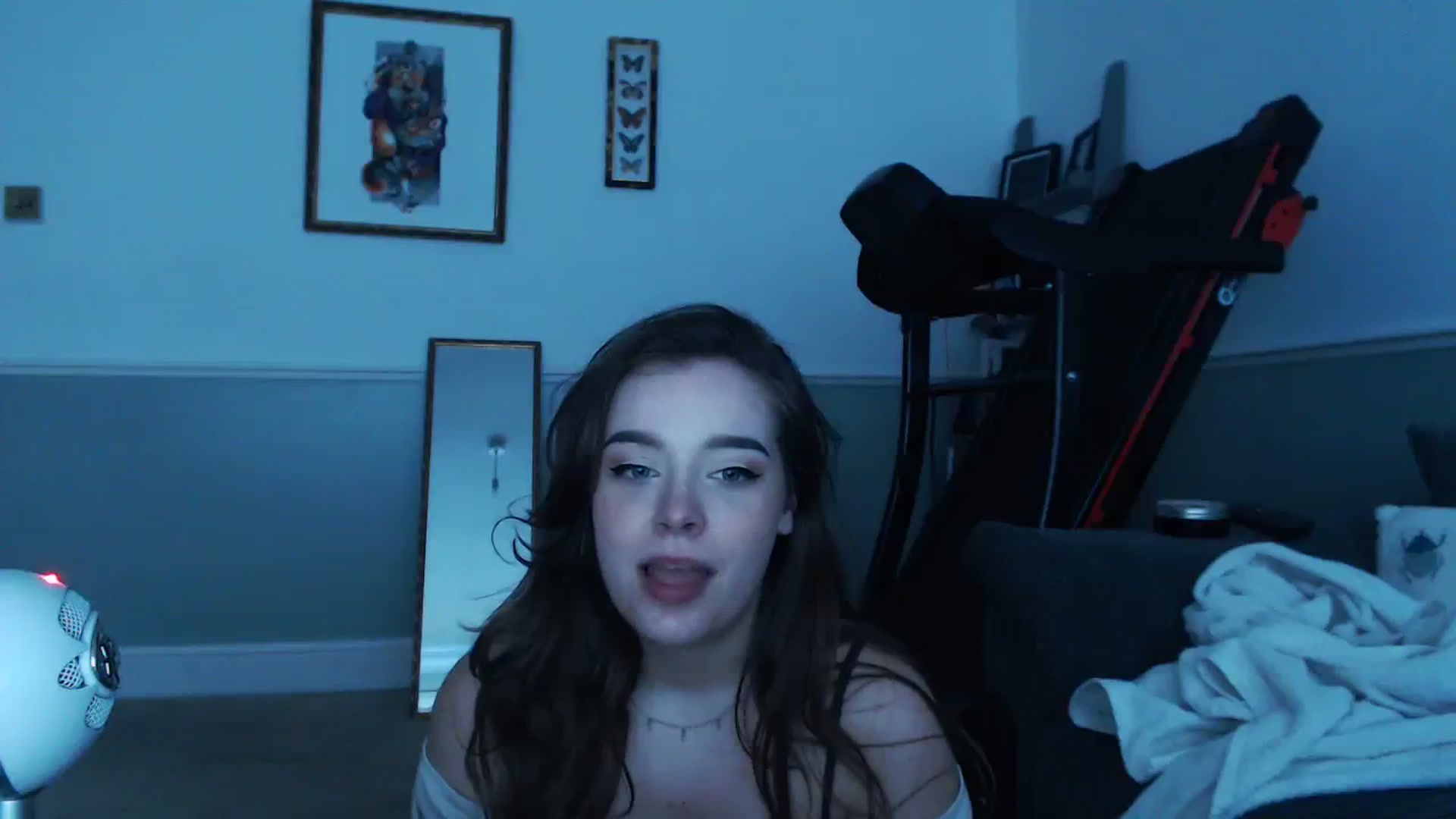 Gallery image thumbnail from KittyCash3w's myfreecams stream on, 08/10/2023, 19:40 image 14 of 20