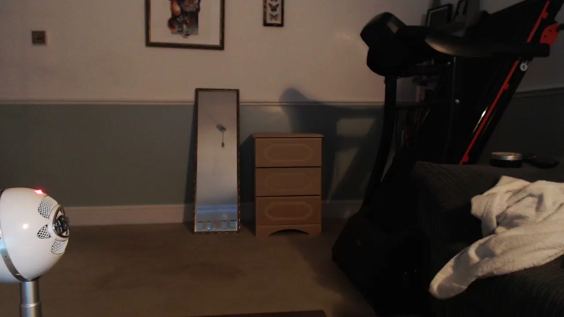 Gallery image thumbnail from KittyCash3w's myfreecams stream on, 08/10/2023, 19:40 image 20 of 20