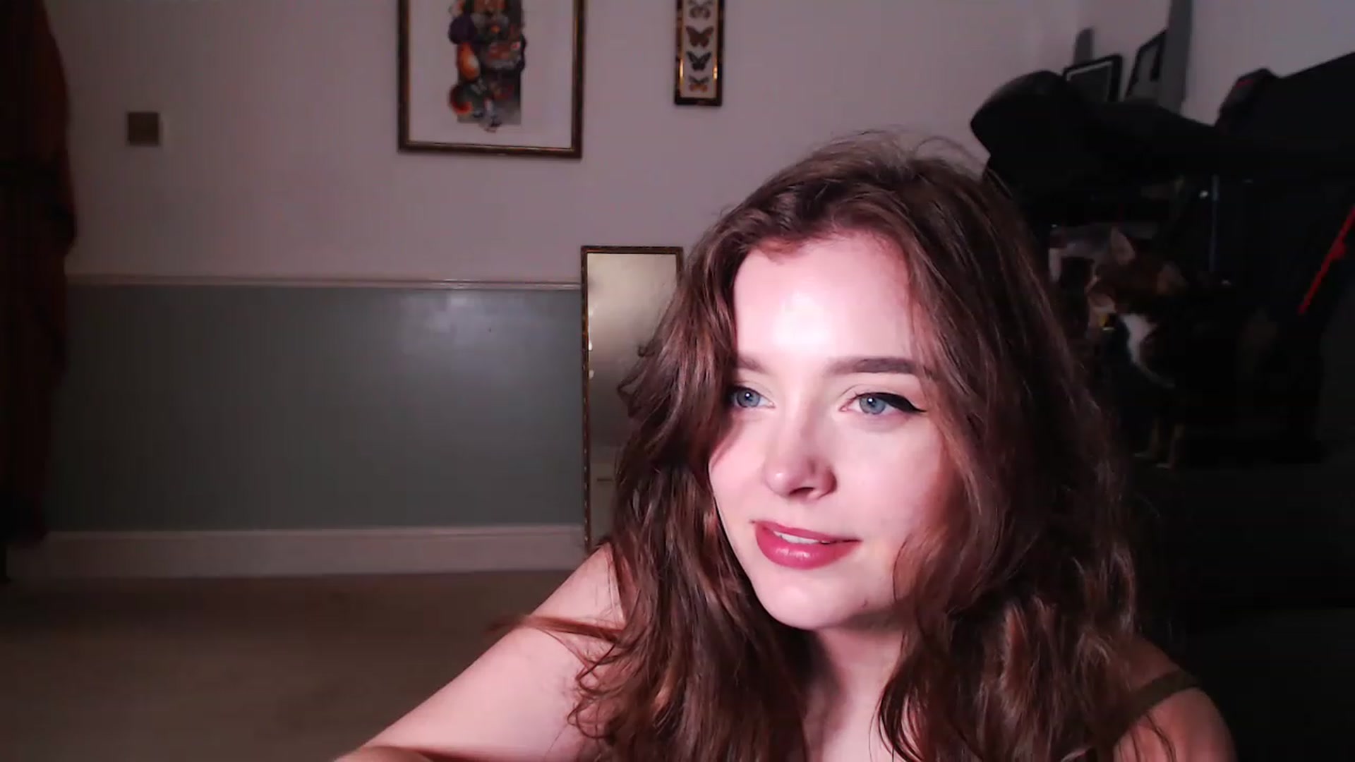 Gallery image thumbnail from KittyCash3w's myfreecams stream on, 08/16/2023, 19:49 image 19 of 20