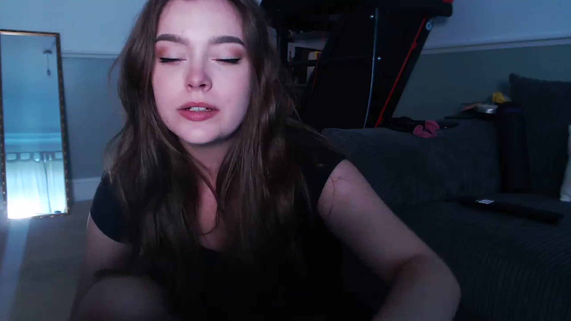 Gallery image thumbnail from KittyCash3w's myfreecams stream on, 08/22/2023, 18:21 image 15 of 20