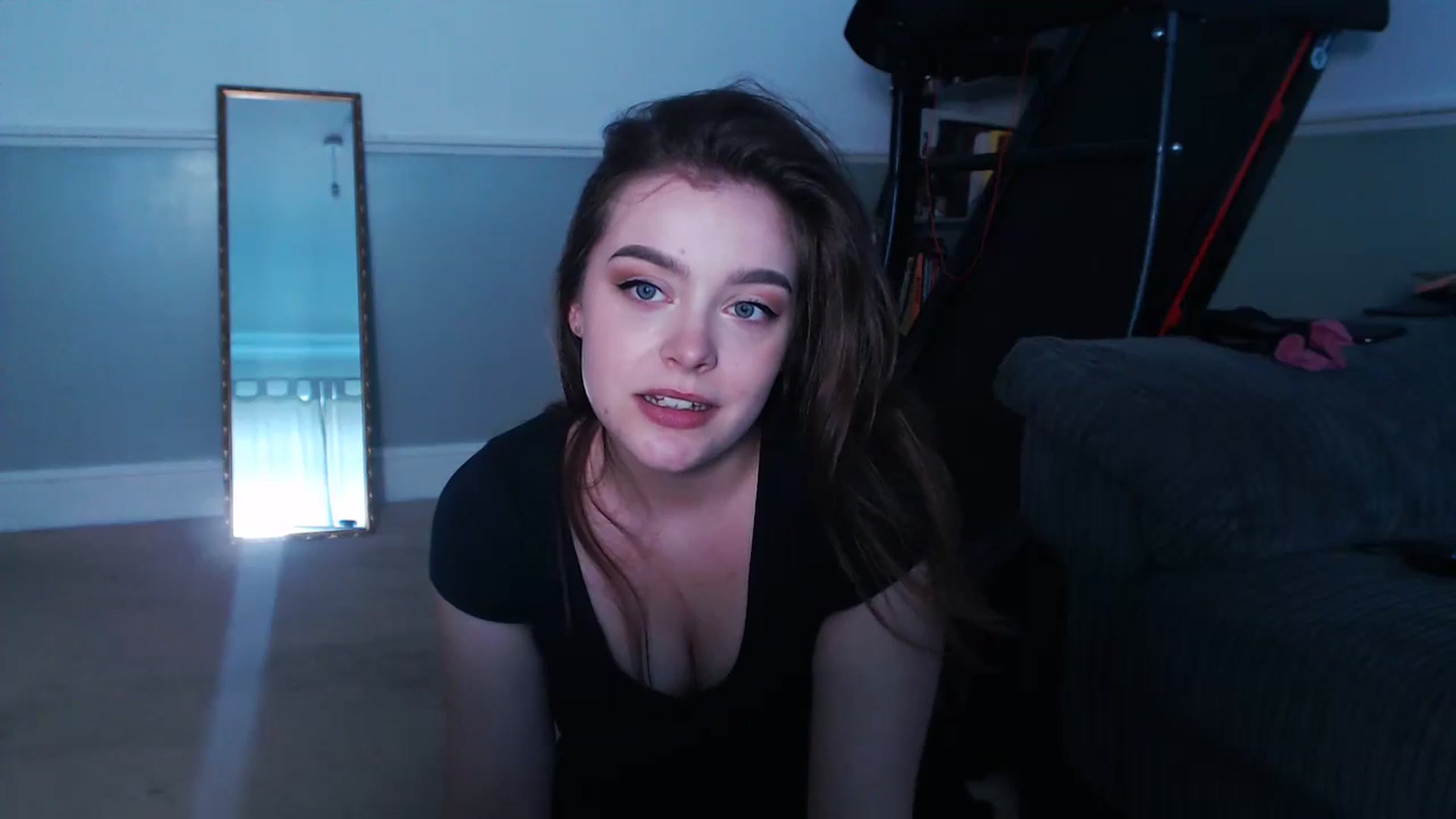 Gallery image thumbnail from KittyCash3w's myfreecams stream on, 08/22/2023, 18:21 image 8 of 20