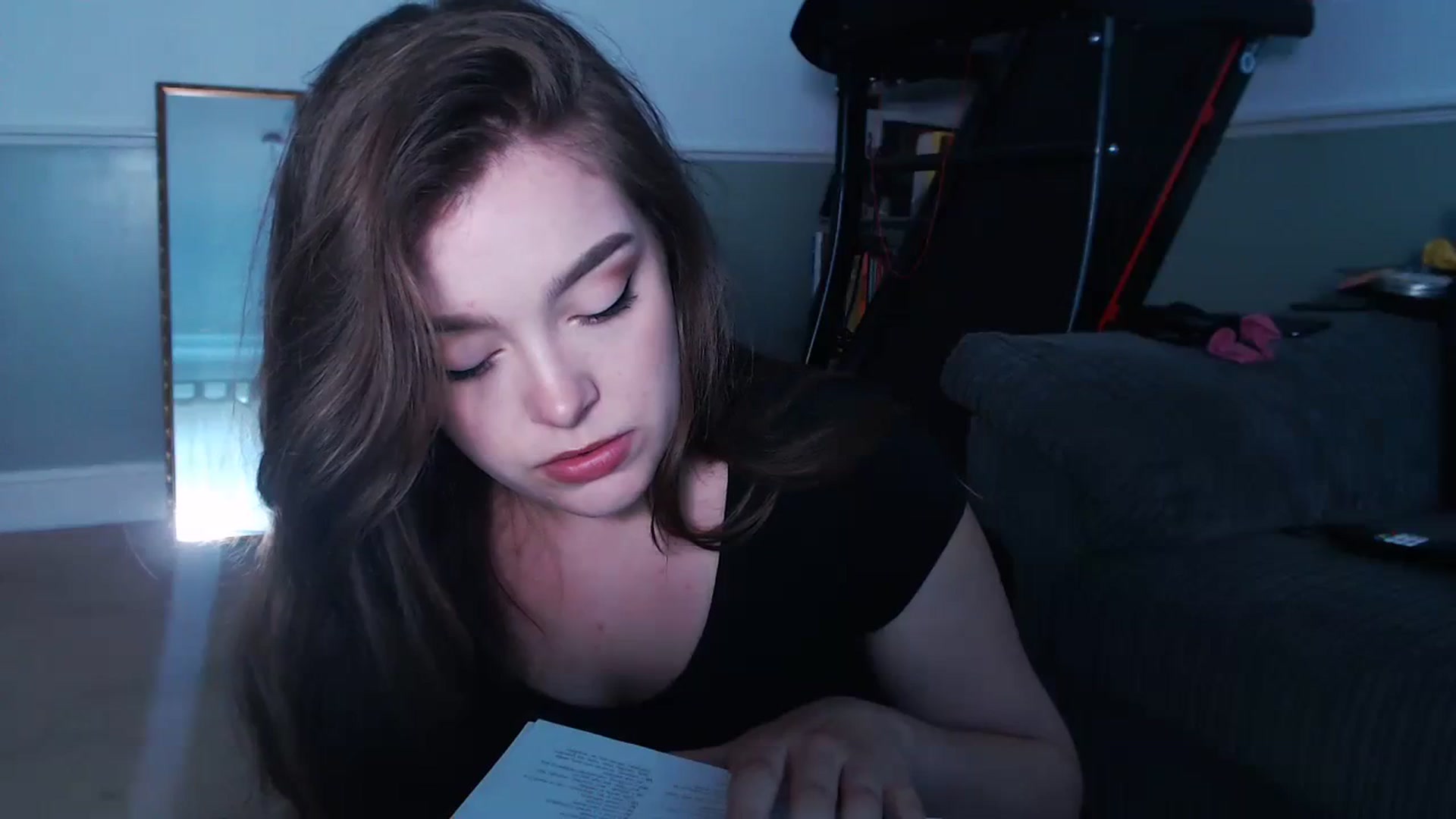 Gallery image thumbnail from KittyCash3w's myfreecams stream on, 08/22/2023, 18:21 image 10 of 20