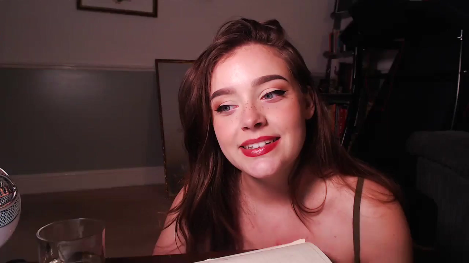 Gallery image thumbnail from KittyCash3w's myfreecams stream on, 08/29/2023, 20:02 image 12 of 20