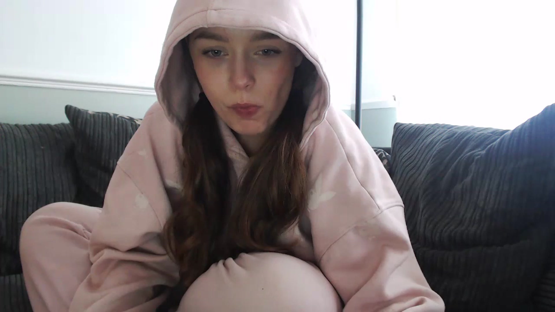 Gallery image thumbnail from KittyCash3w's myfreecams stream on, 09/03/2023, 17:08 image 19 of 20