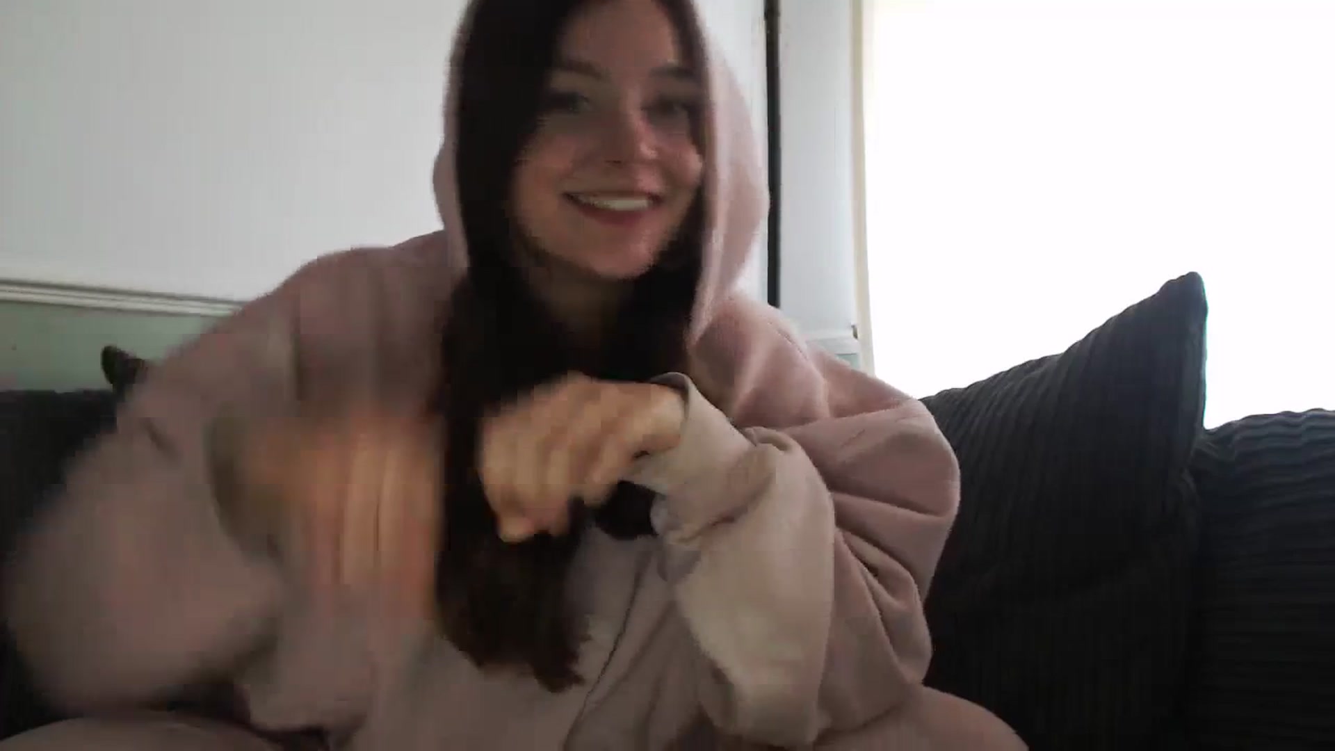 Gallery image thumbnail from KittyCash3w's myfreecams stream on, 09/03/2023, 18:06 image 20 of 20