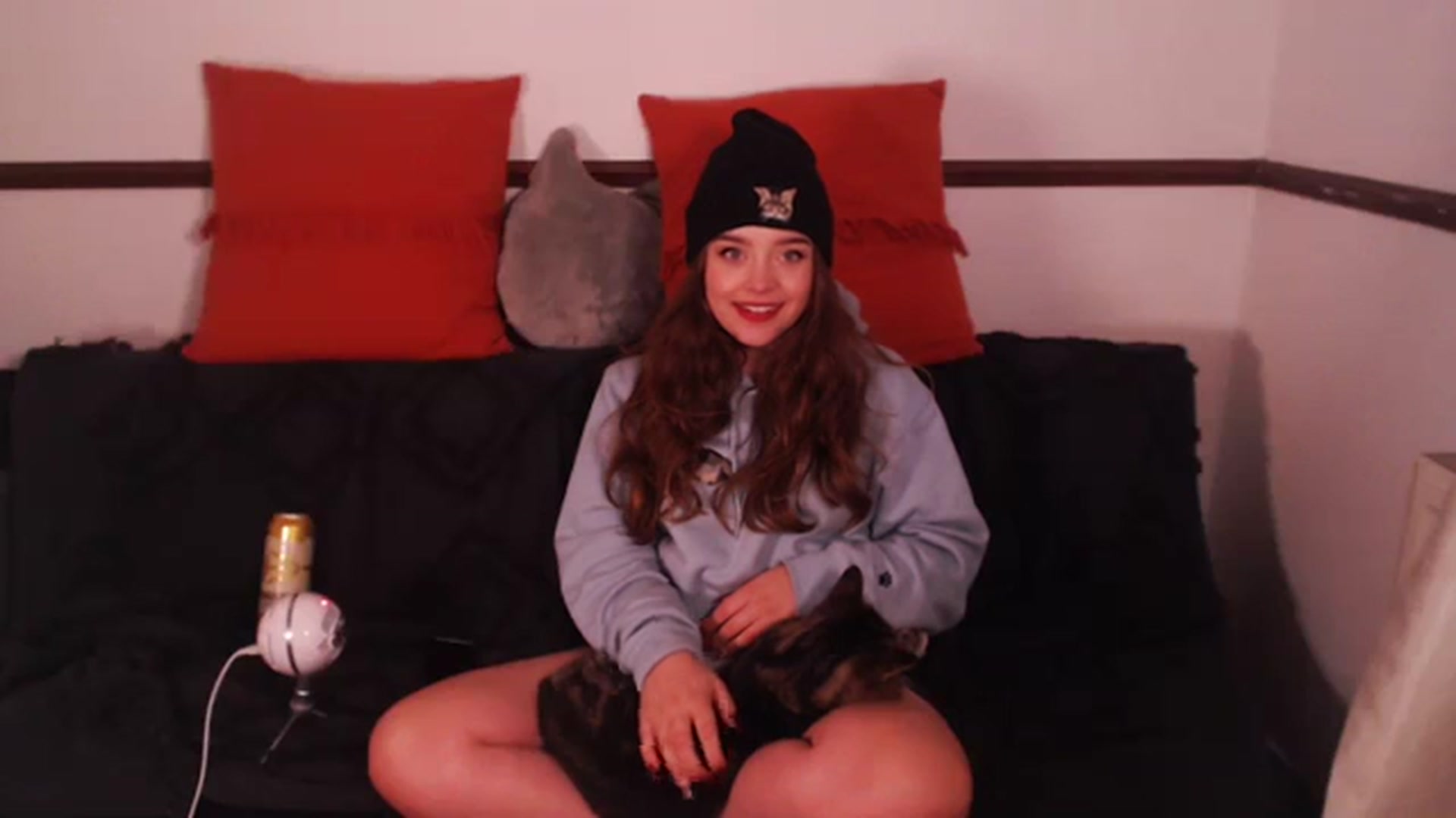 Gallery image thumbnail from KittyCash3w's myfreecams stream on, 09/27/2023, 17:35 image 14 of 20