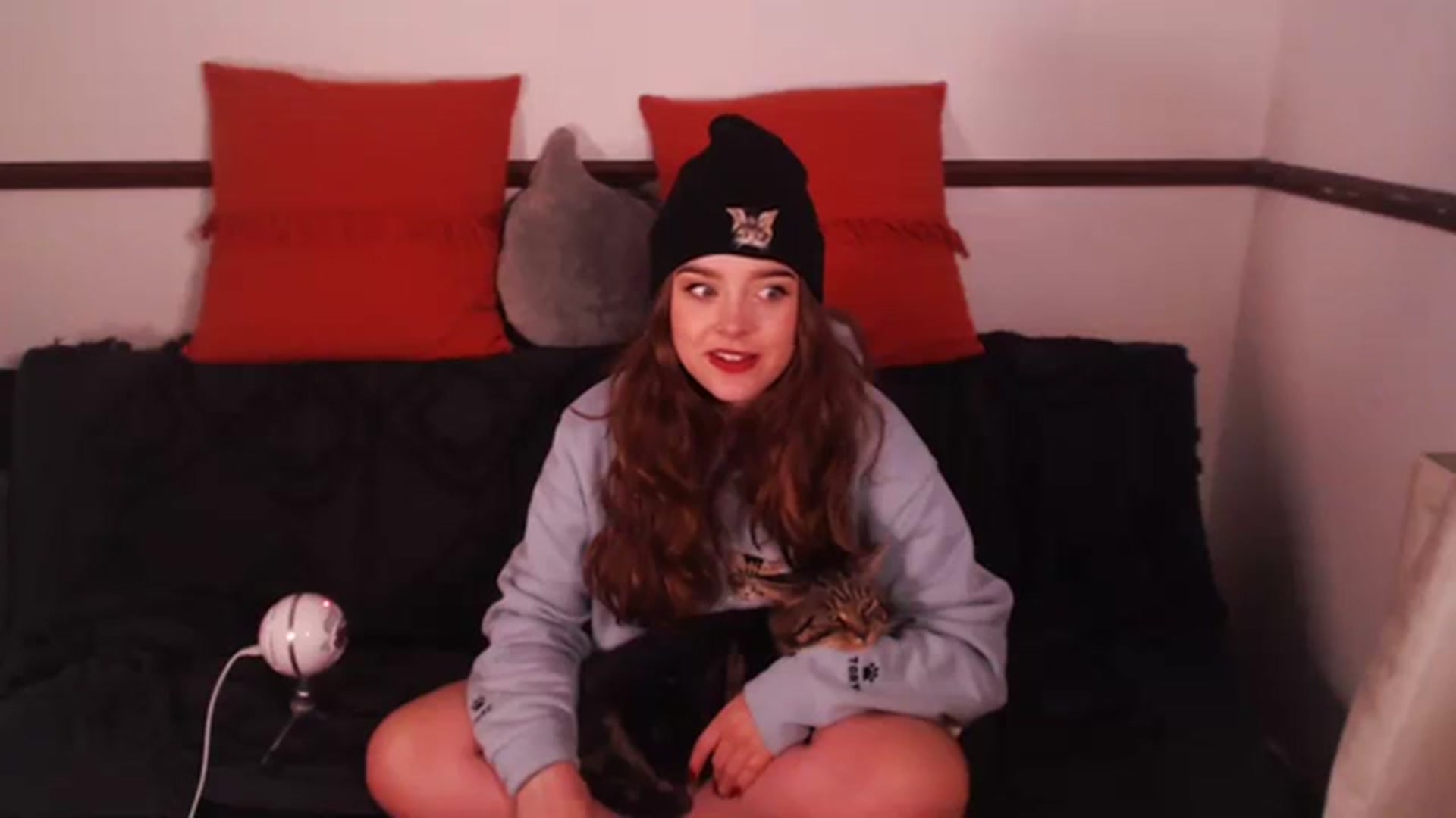 Gallery image thumbnail from KittyCash3w's myfreecams stream on, 09/27/2023, 17:35 image 11 of 20