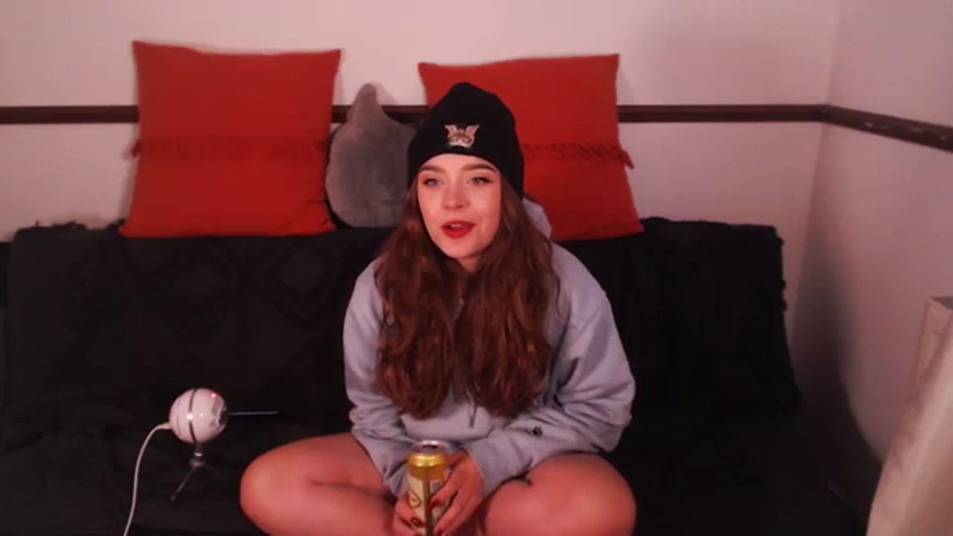Gallery image thumbnail from KittyCash3w's myfreecams stream on, 09/27/2023, 17:35 image 8 of 20