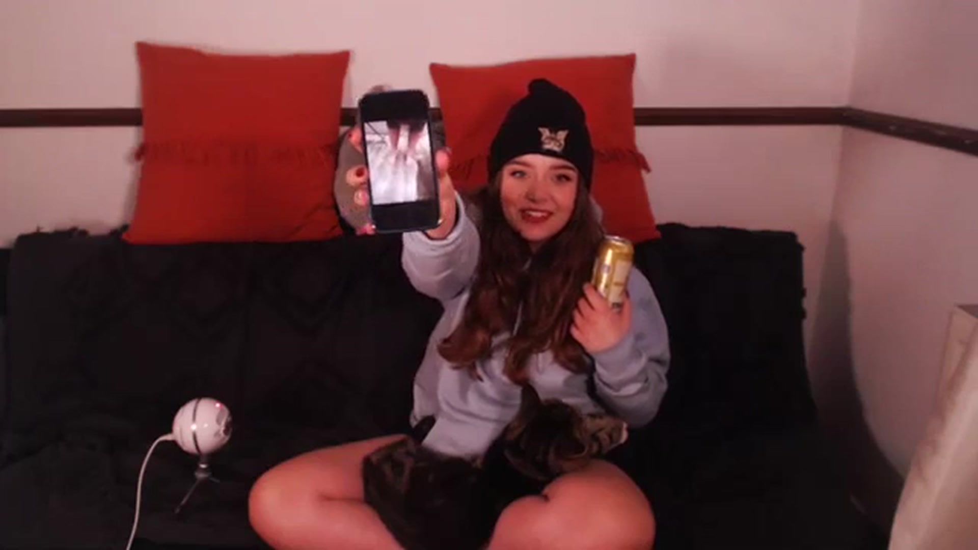 Gallery image thumbnail from KittyCash3w's myfreecams stream on, 09/27/2023, 17:35 image 16 of 20