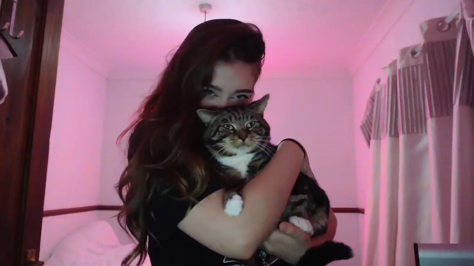 Gallery image thumbnail from KittyCash3w's myfreecams stream on, 10/23/2023, 19:24 image 13 of 20