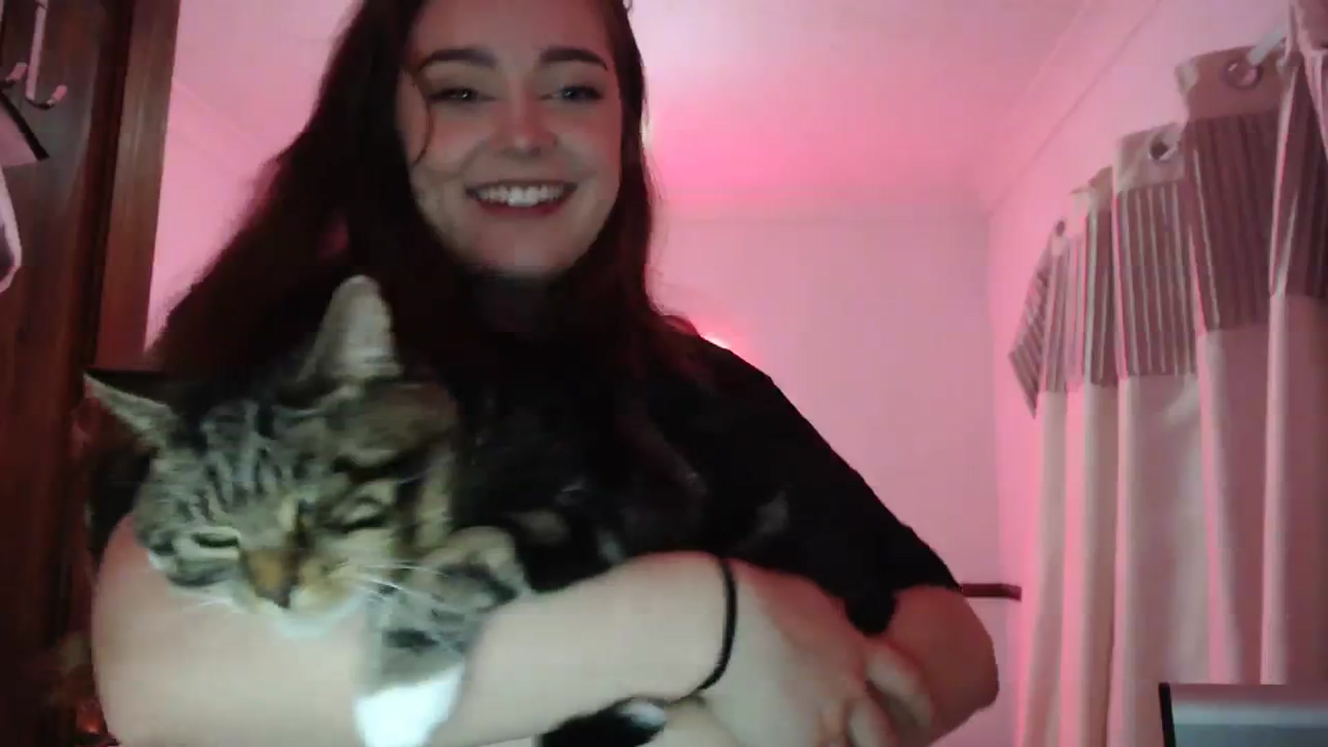 Gallery image thumbnail from KittyCash3w's myfreecams stream on, 10/23/2023, 19:24 image 17 of 20